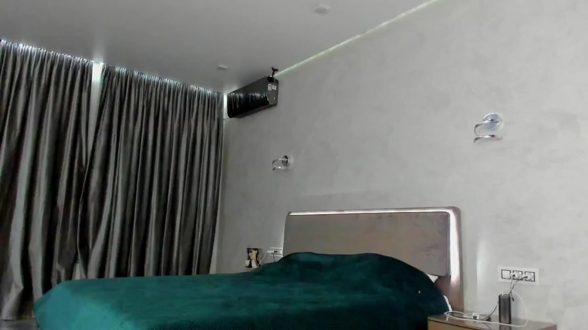 Gallery image thumbnail from SpoilK's myfreecams stream on, 08/12/2024, 19:13 image 1 of 20