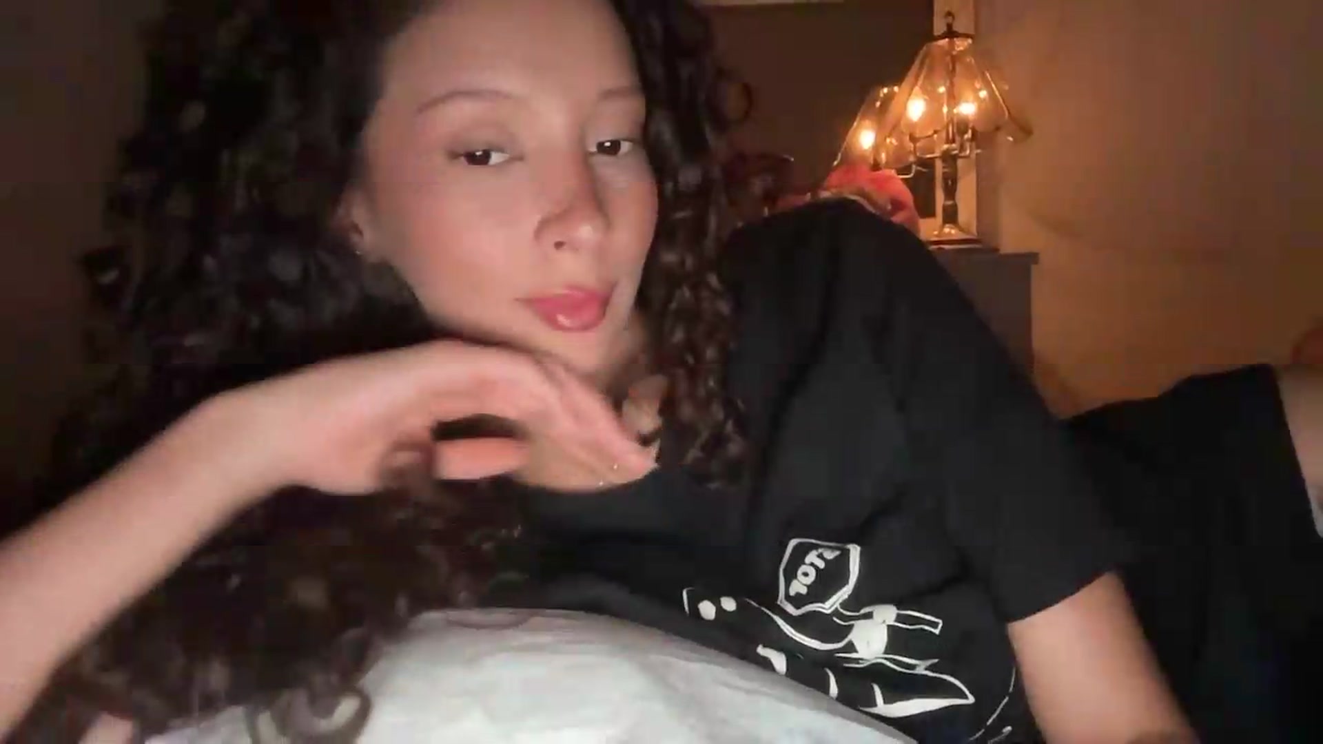 Gallery image thumbnail from SpoiledBirthdayEllie's myfreecams stream on, 08/13/2026, 04:00 image 19 of 20