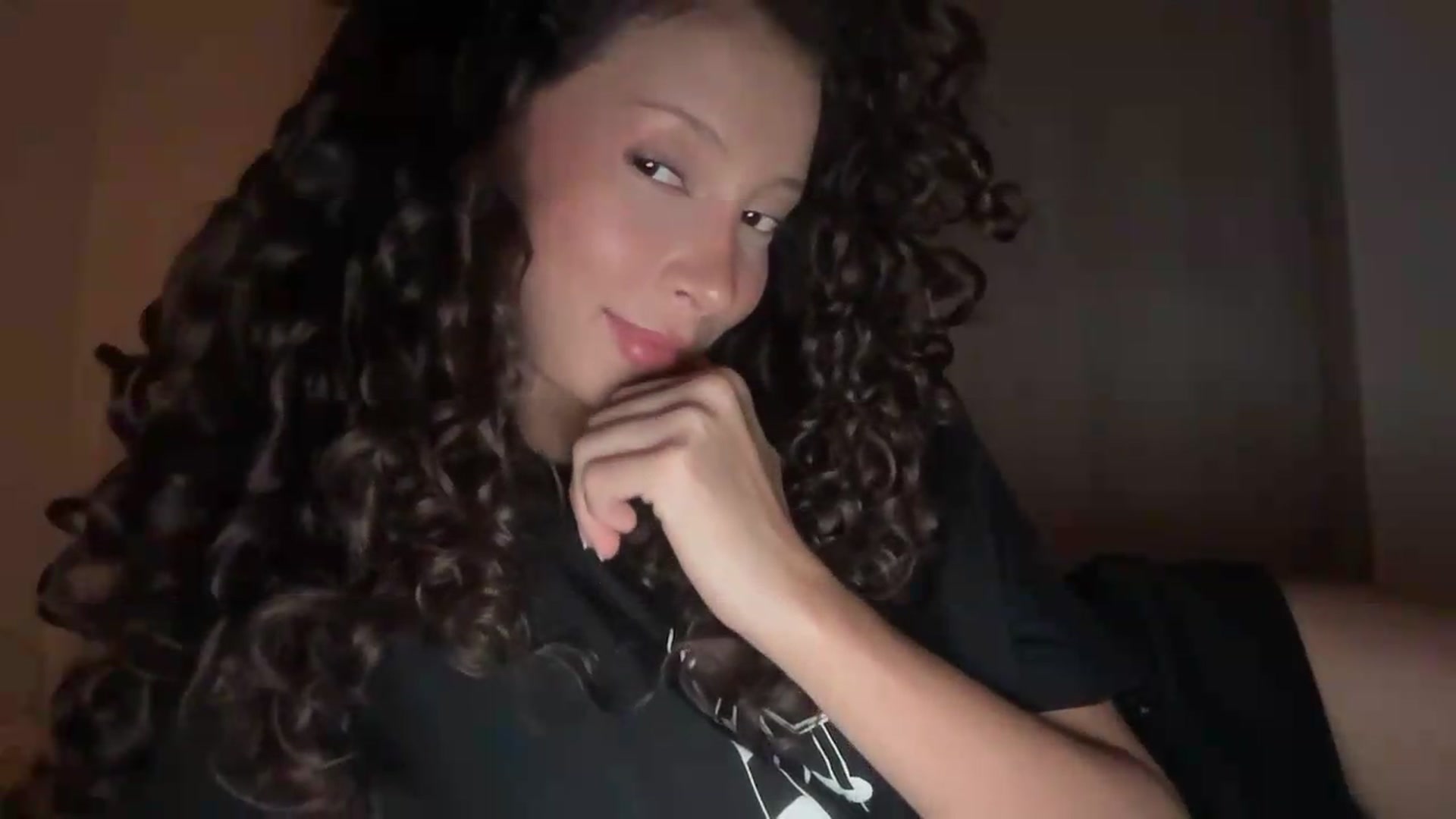 Gallery image thumbnail from SpoiledBirthdayEllie's myfreecams stream on, 08/13/2026, 04:00 image 6 of 20