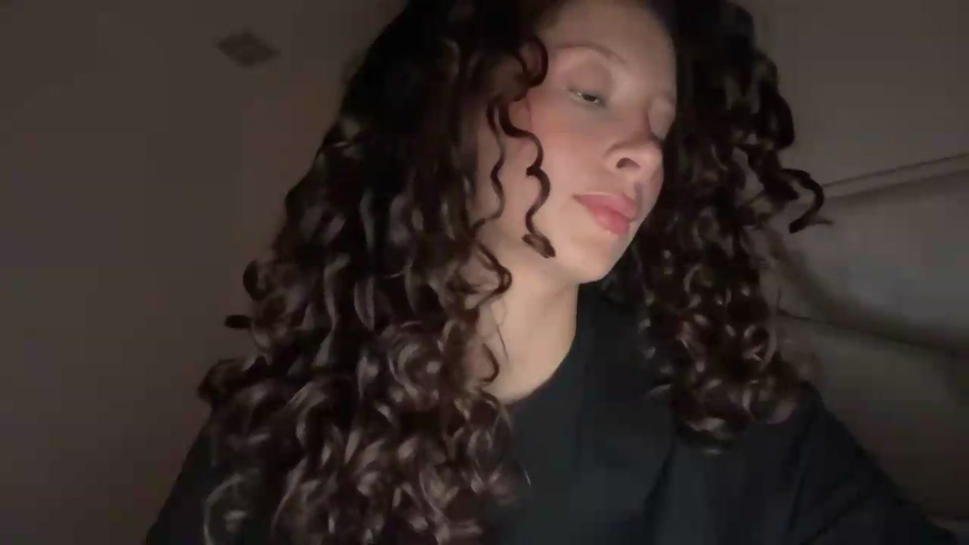 Gallery image thumbnail from SpoiledBirthdayEllie's myfreecams stream on, 08/13/2026, 04:00 image 9 of 20
