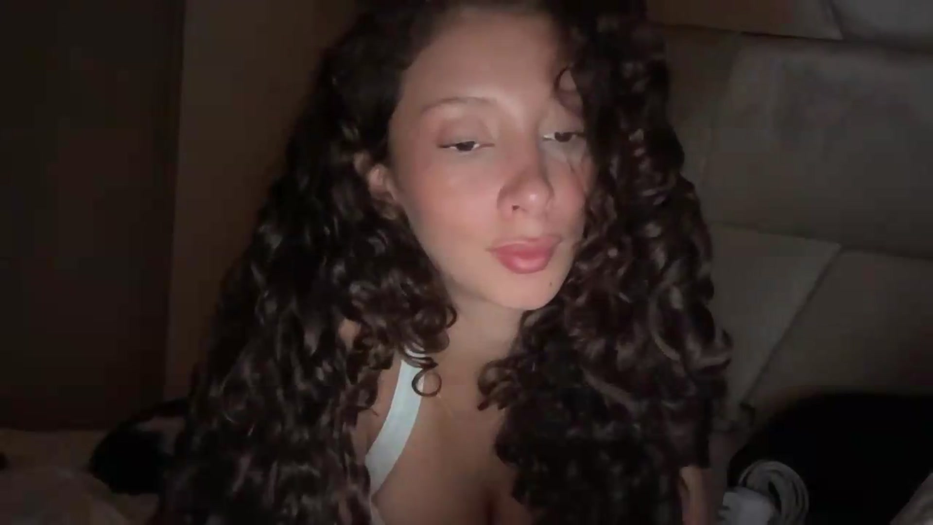 Gallery image thumbnail from SpoiledBirthdayEllie's myfreecams stream on, 08/15/2026, 07:11 image 14 of 20