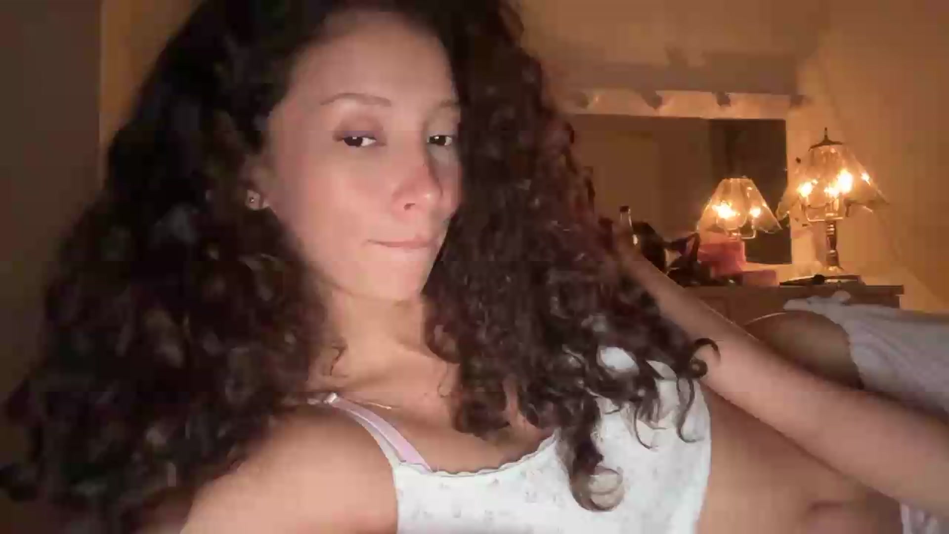 Gallery image thumbnail from SpoiledBirthdayEllie's myfreecams stream on, 08/17/2026, 08:37 image 10 of 20