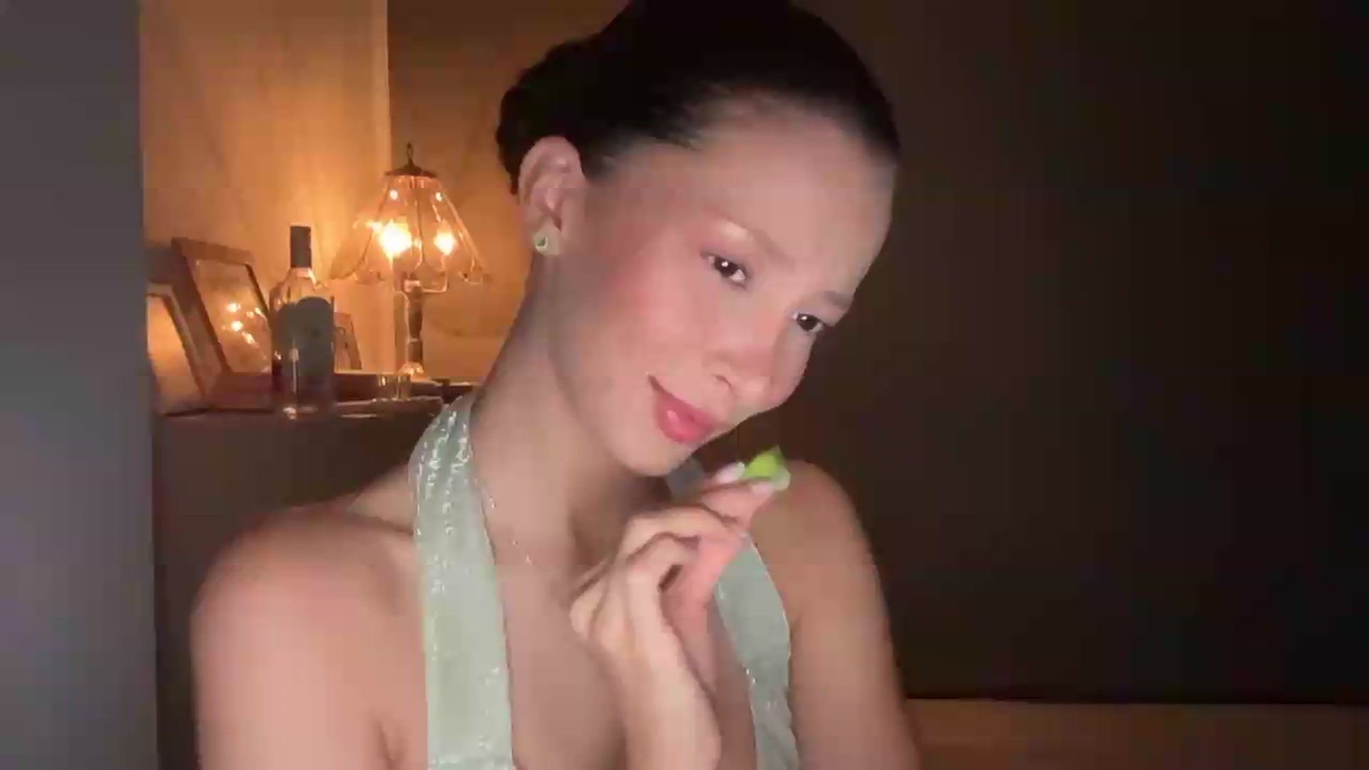 Gallery image thumbnail from SpoiledBirthdayEllie's myfreecams stream on, 08/25/2026, 04:53 image 1 of 20
