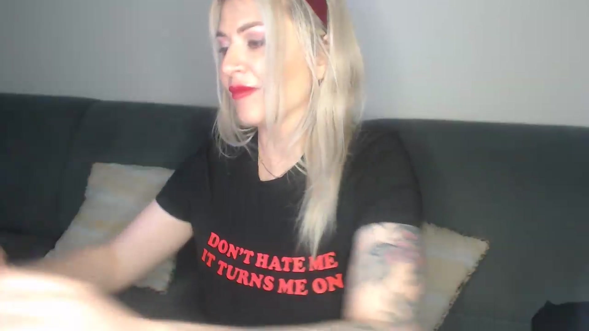 Gallery image thumbnail from SpoiledClaire's myfreecams stream on, 04/27/2026, 23:46 image 6 of 20