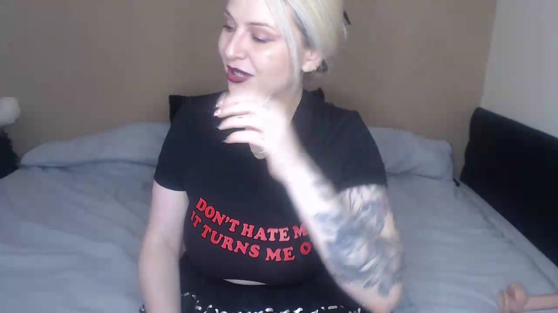 Gallery image thumbnail from SpoiledClaire's myfreecams stream on, 05/31/2026, 18:47 image 4 of 20