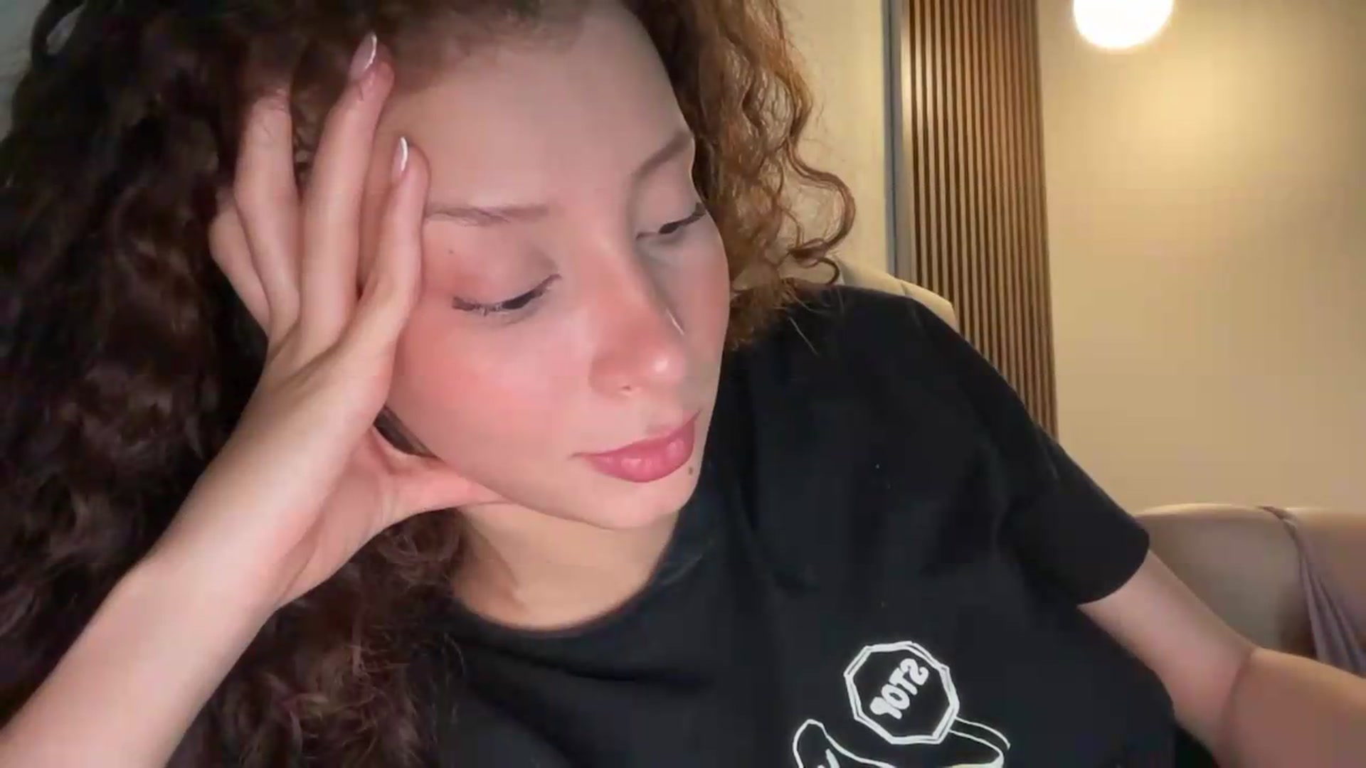 Gallery image thumbnail from SpoiledEllie's myfreecams stream on, 07/04/2026, 05:20 image 10 of 20