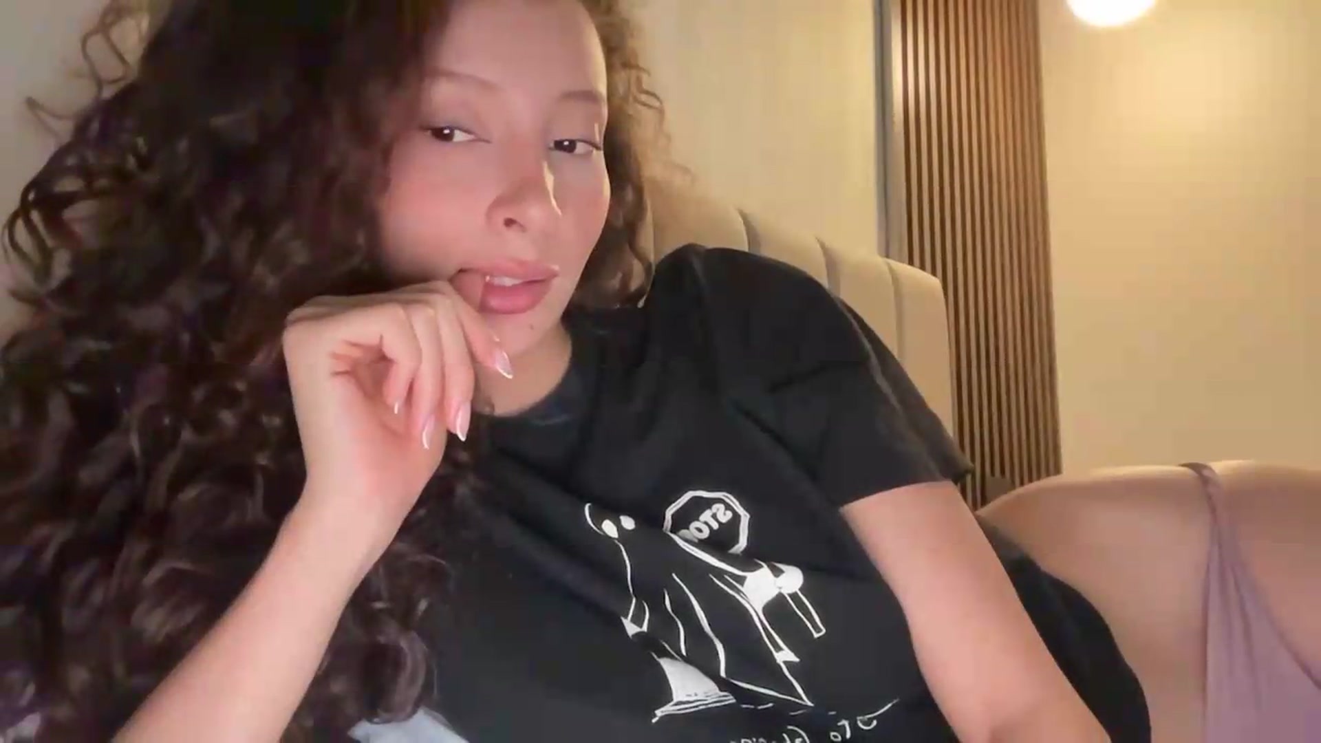 Gallery image thumbnail from SpoiledEllie's myfreecams stream on, 07/04/2026, 05:20 image 7 of 20
