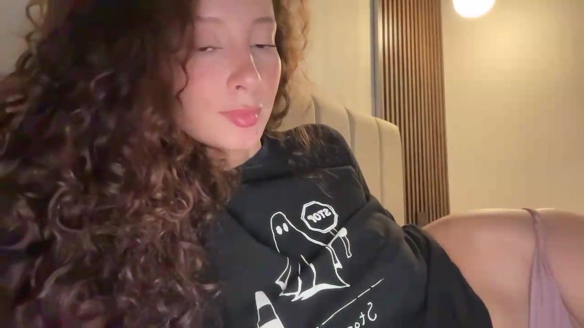 Gallery image thumbnail from SpoiledEllie's myfreecams stream on, 07/04/2026, 05:20 image 8 of 20