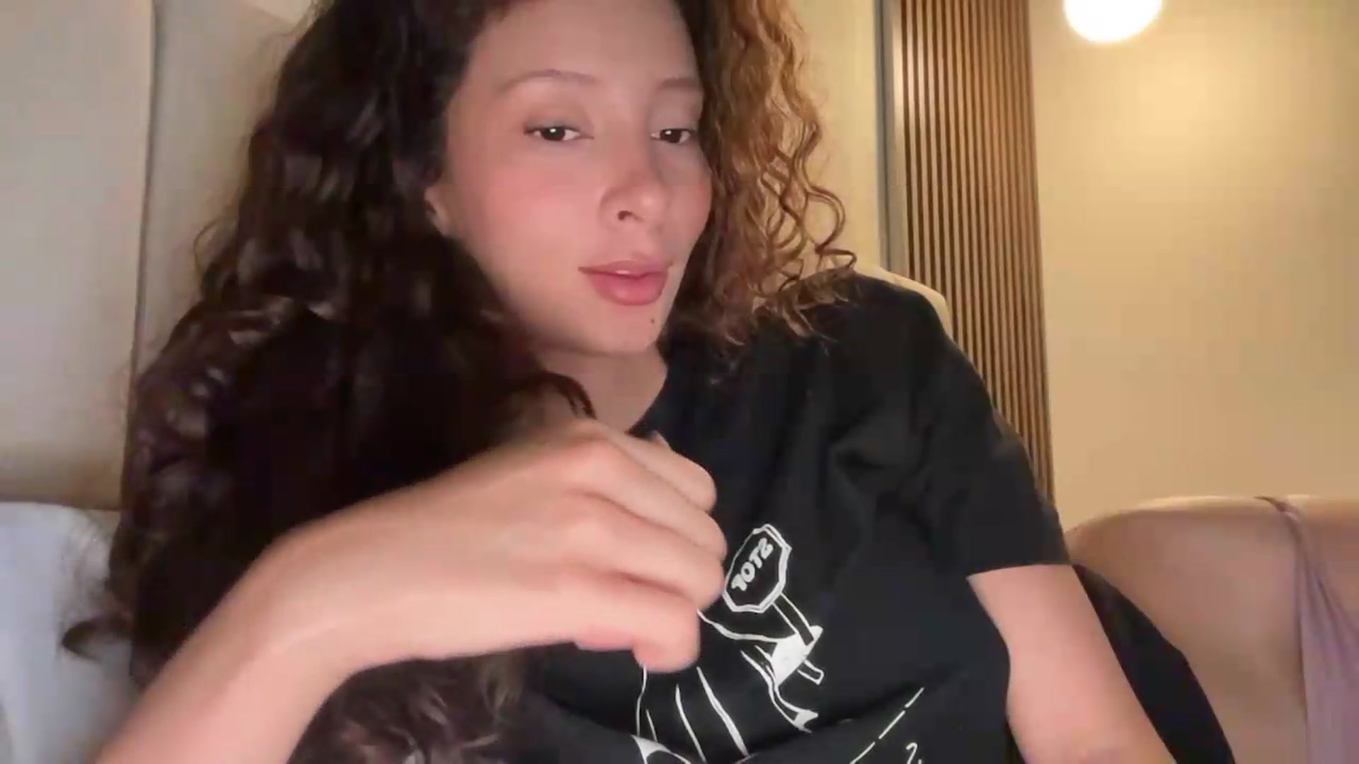 Gallery image thumbnail from SpoiledEllie's myfreecams stream on, 07/04/2026, 05:20 image 11 of 20