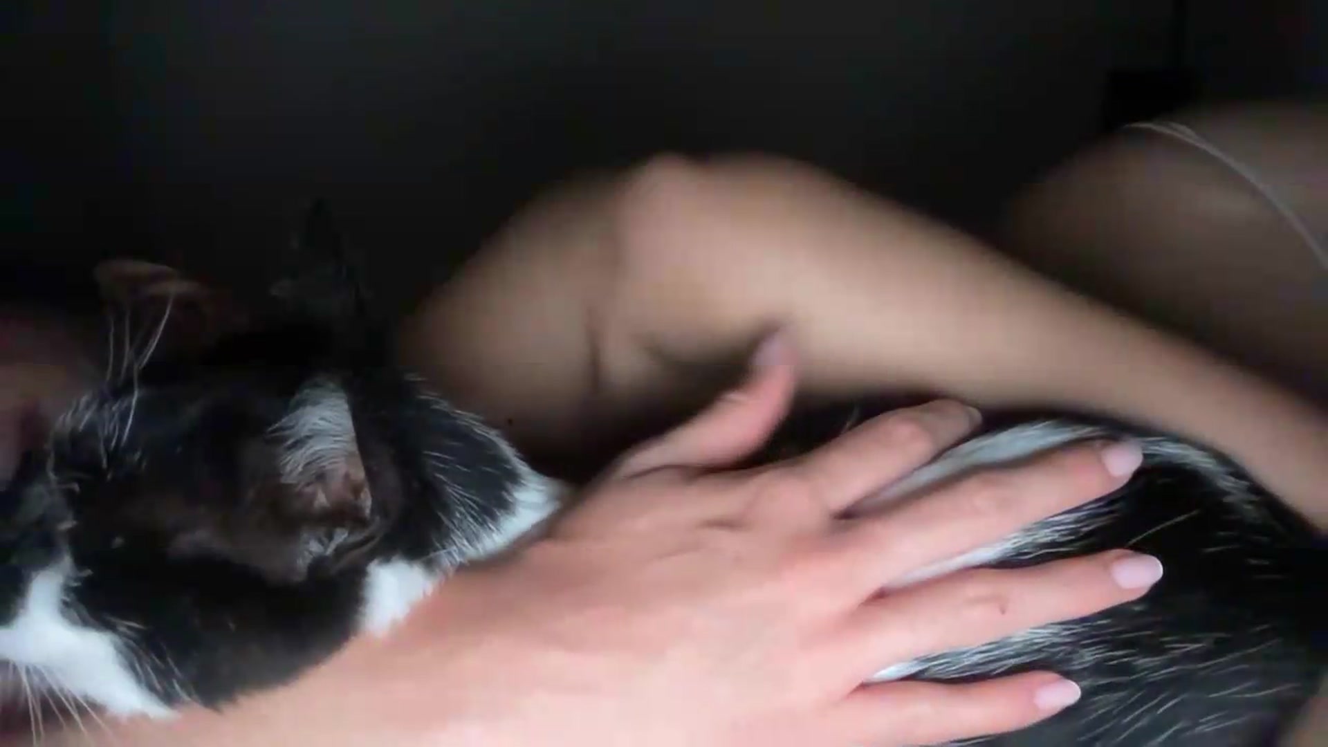 Gallery image thumbnail from SpoiledEllie's myfreecams stream on, 07/16/2026, 07:27 image 4 of 20