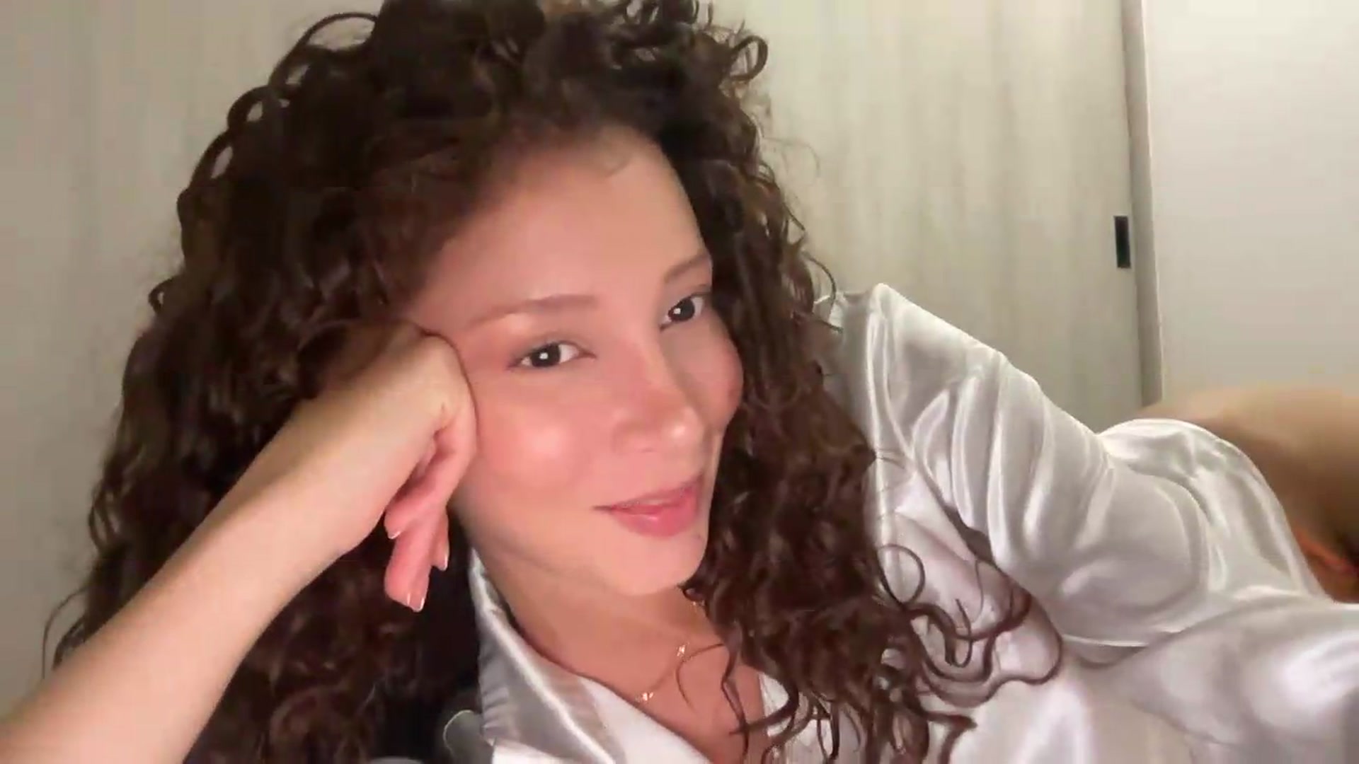 Gallery image thumbnail from SpoiledEllie's myfreecams stream on, 07/17/2026, 04:58 image 11 of 20