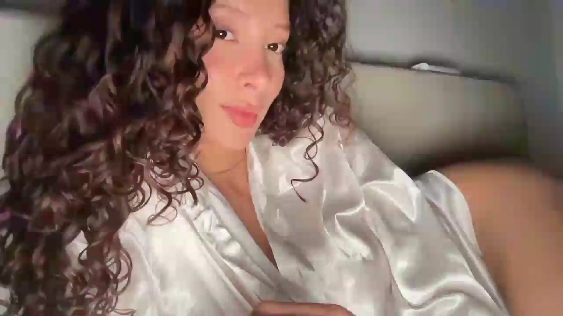 Gallery image thumbnail from SpoiledEllie's myfreecams stream on, 07/17/2026, 06:32 image 4 of 20