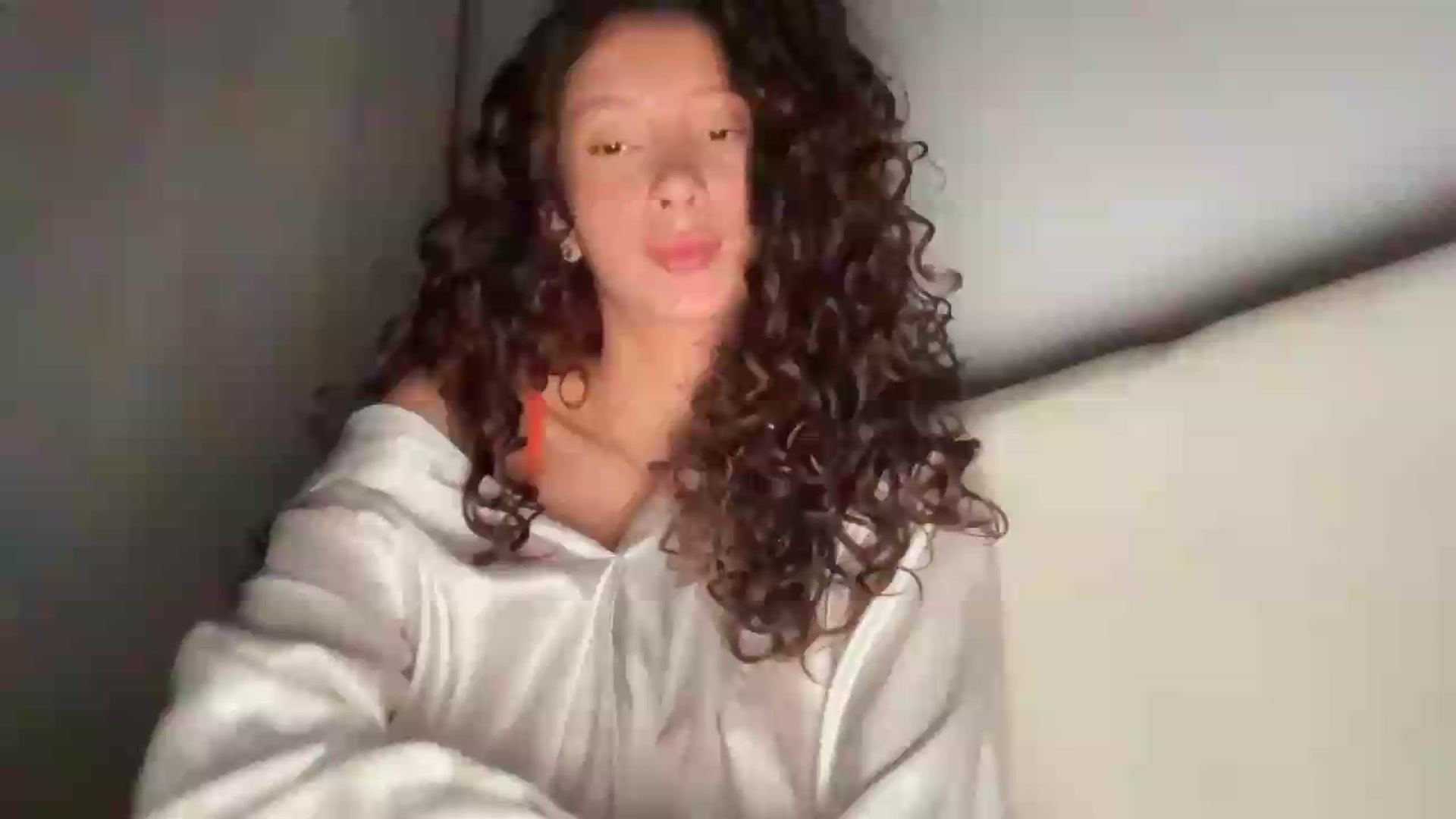 Gallery image thumbnail from SpoiledEllie's myfreecams stream on, 07/17/2026, 06:32 image 18 of 20
