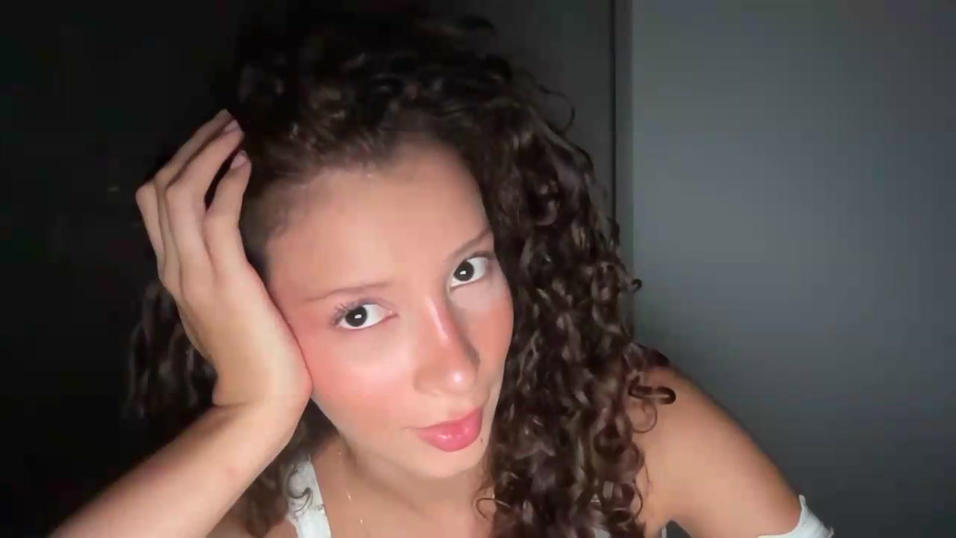 Gallery image thumbnail from SpoiledEllie's myfreecams stream on, 08/12/2026, 02:23 image 18 of 20