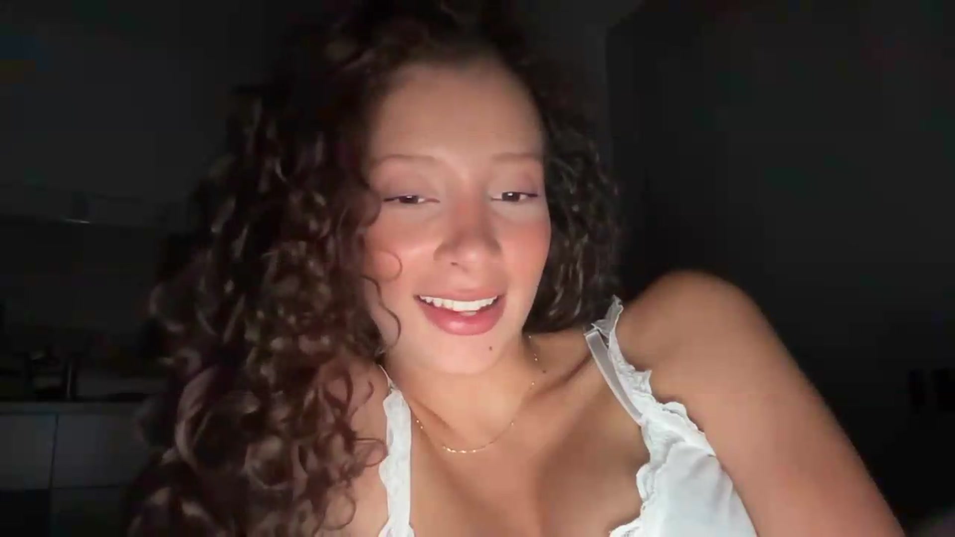 Gallery image thumbnail from SpoiledEllie's myfreecams stream on, 08/12/2026, 03:54 image 8 of 20