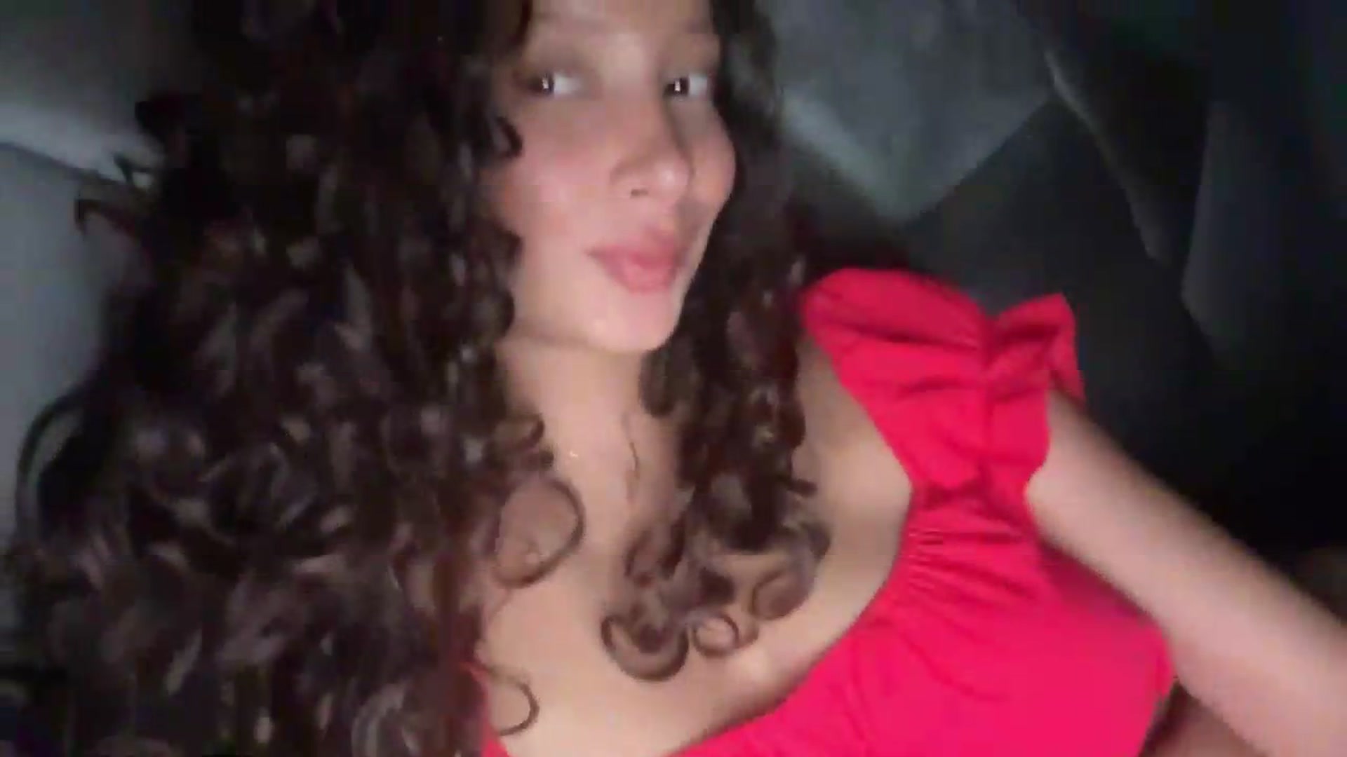 Gallery image thumbnail from SpoiledEllie's myfreecams stream on, 08/29/2026, 06:07 image 19 of 20