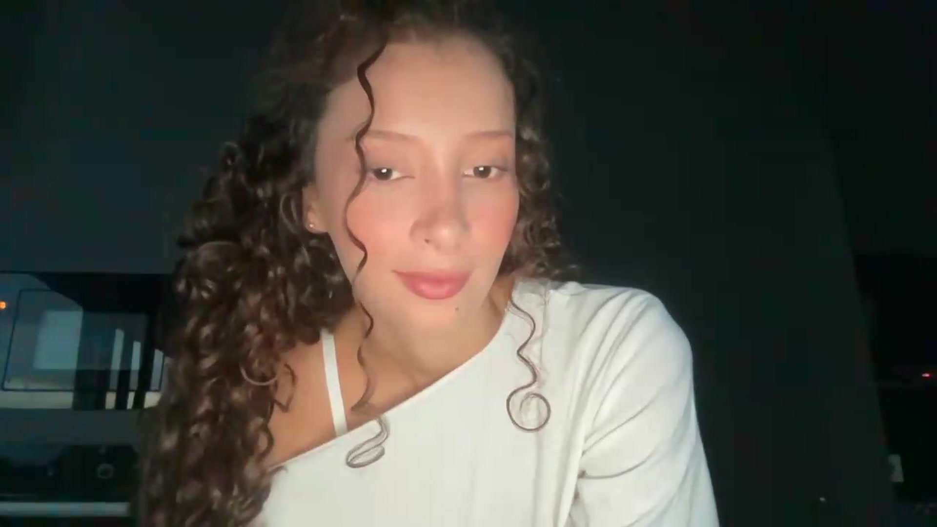 Gallery image thumbnail from SpoiledEllie's myfreecams stream on, 09/13/2026, 23:11 image 11 of 20