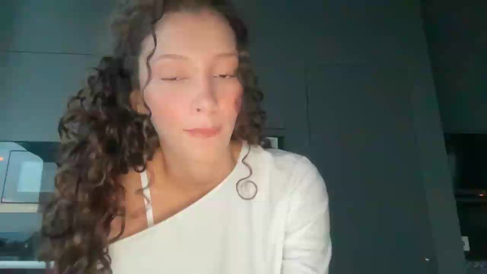 Gallery image thumbnail from SpoiledEllie's myfreecams stream on, 09/13/2026, 23:11 image 1 of 20