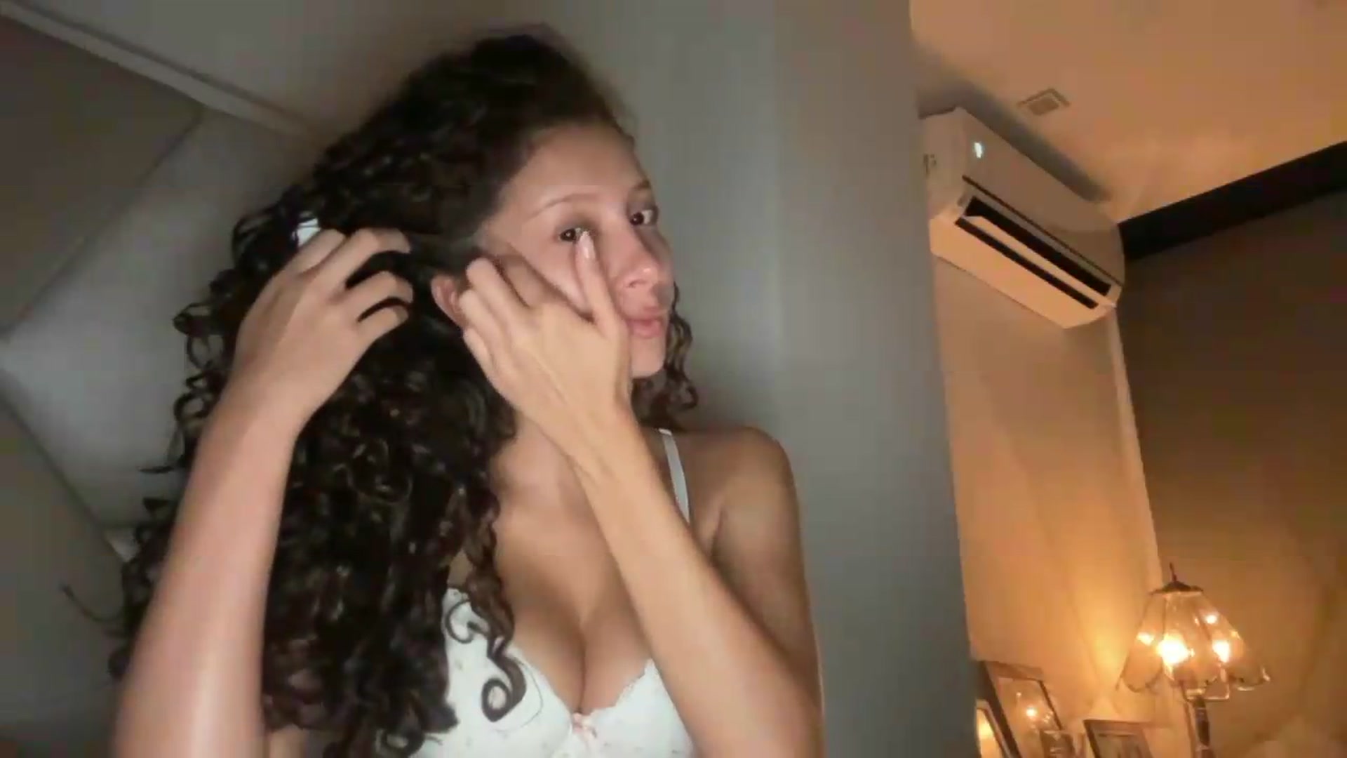 Gallery image thumbnail from SpoiledEllie's myfreecams stream on, 09/14/2026, 07:06 image 20 of 20