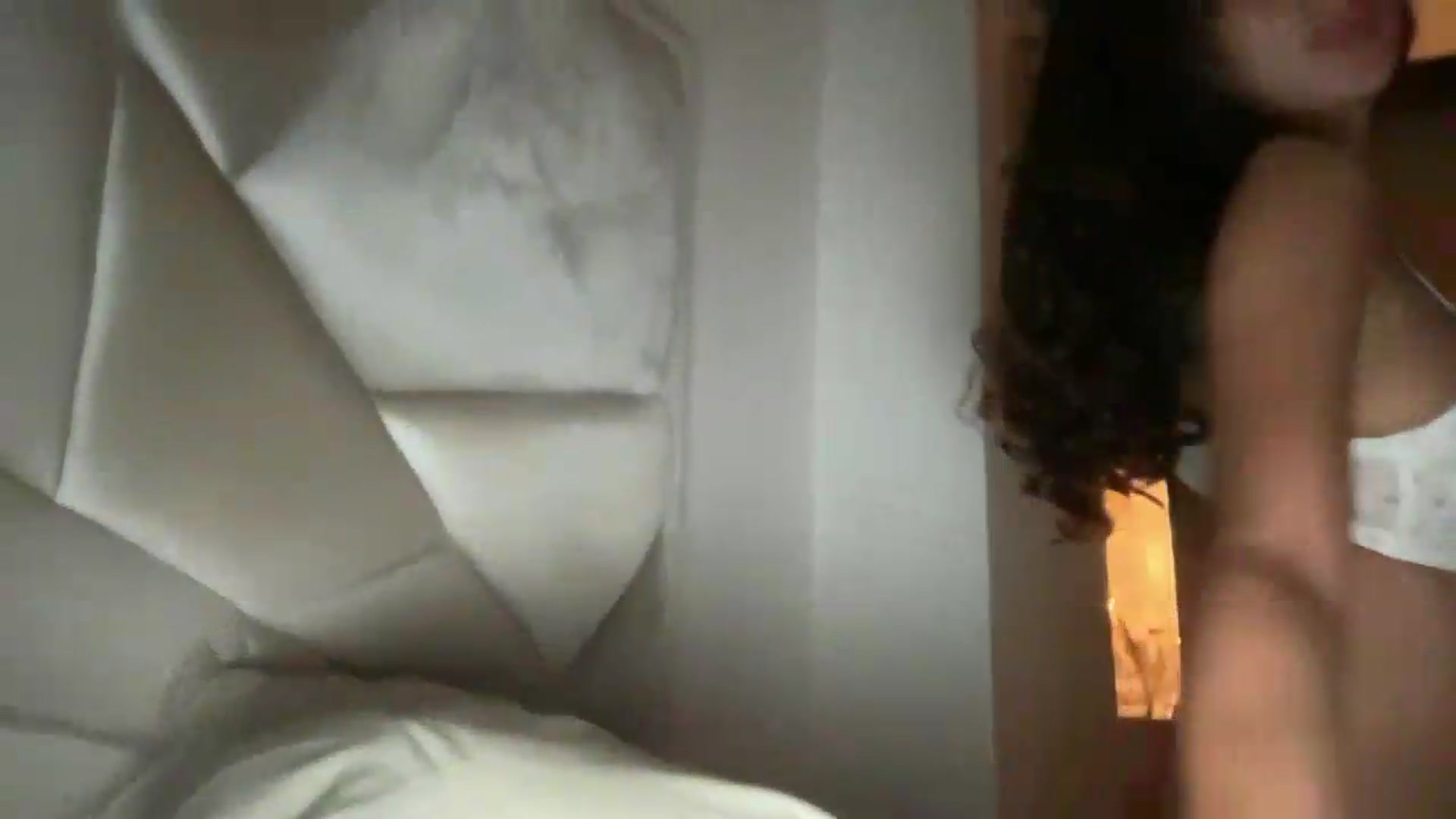 Gallery image thumbnail from SpoiledEllie's myfreecams stream on, 09/14/2026, 07:06 image 5 of 20