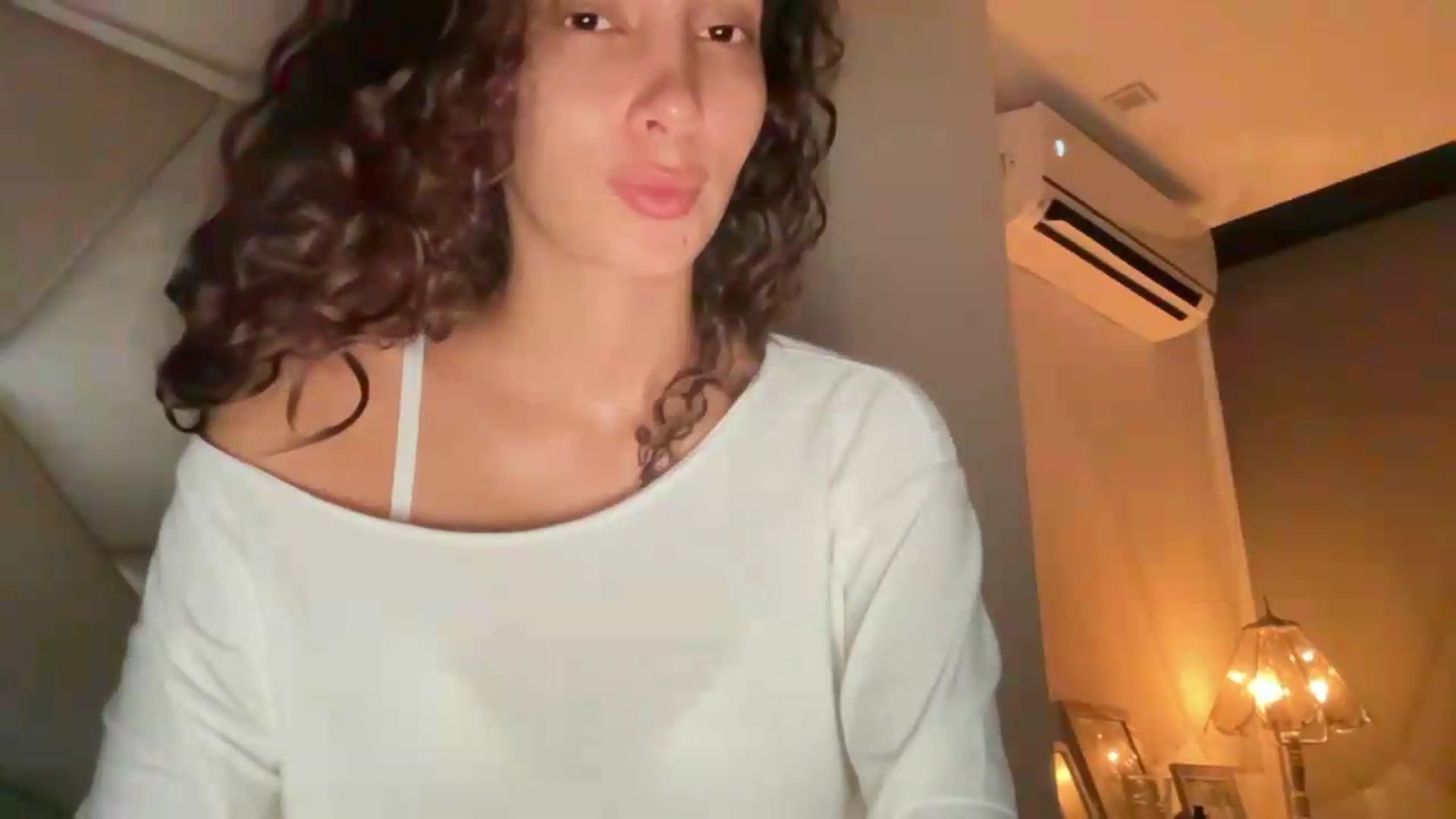 Gallery image thumbnail from SpoiledEllie's myfreecams stream on, 09/14/2026, 07:06 image 18 of 20