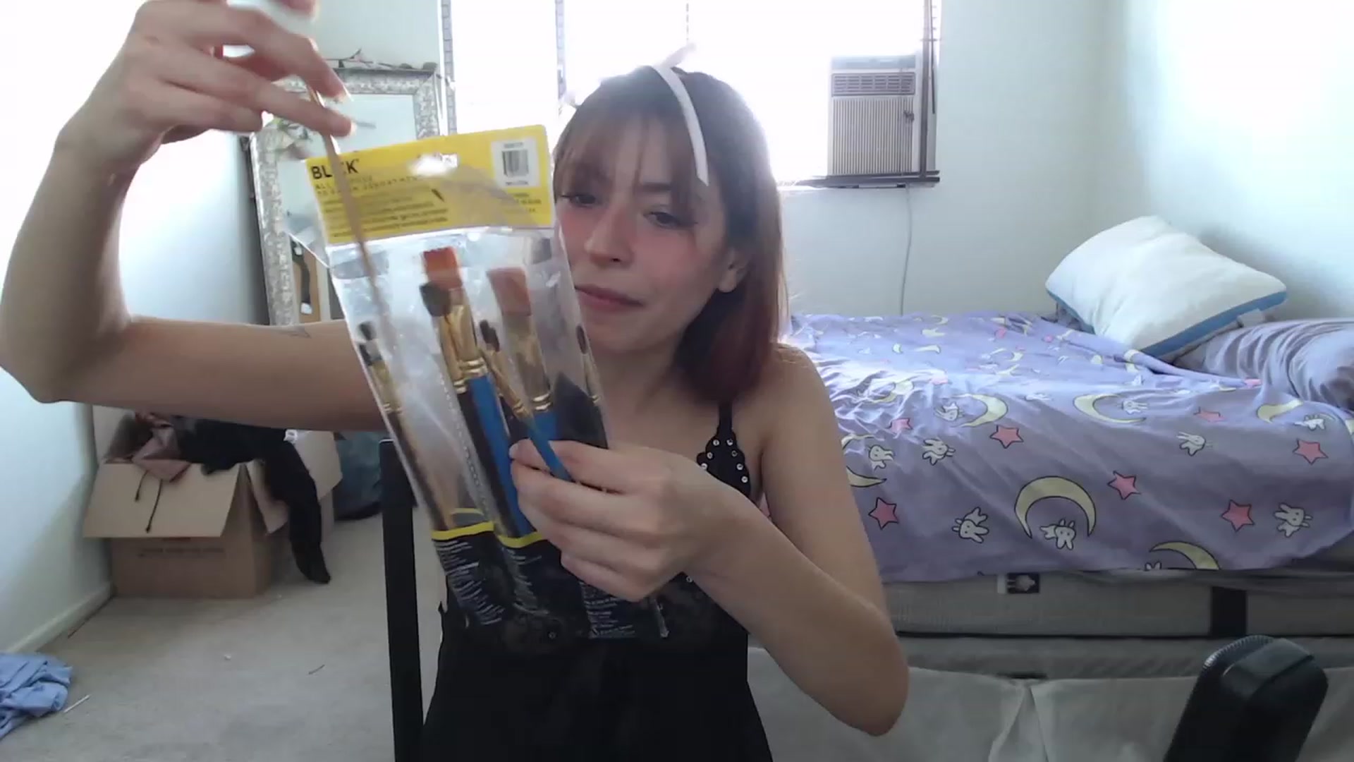 Gallery image thumbnail from SpoiledLilB's myfreecams stream on, 10/09/2023, 22:29 image 16 of 20