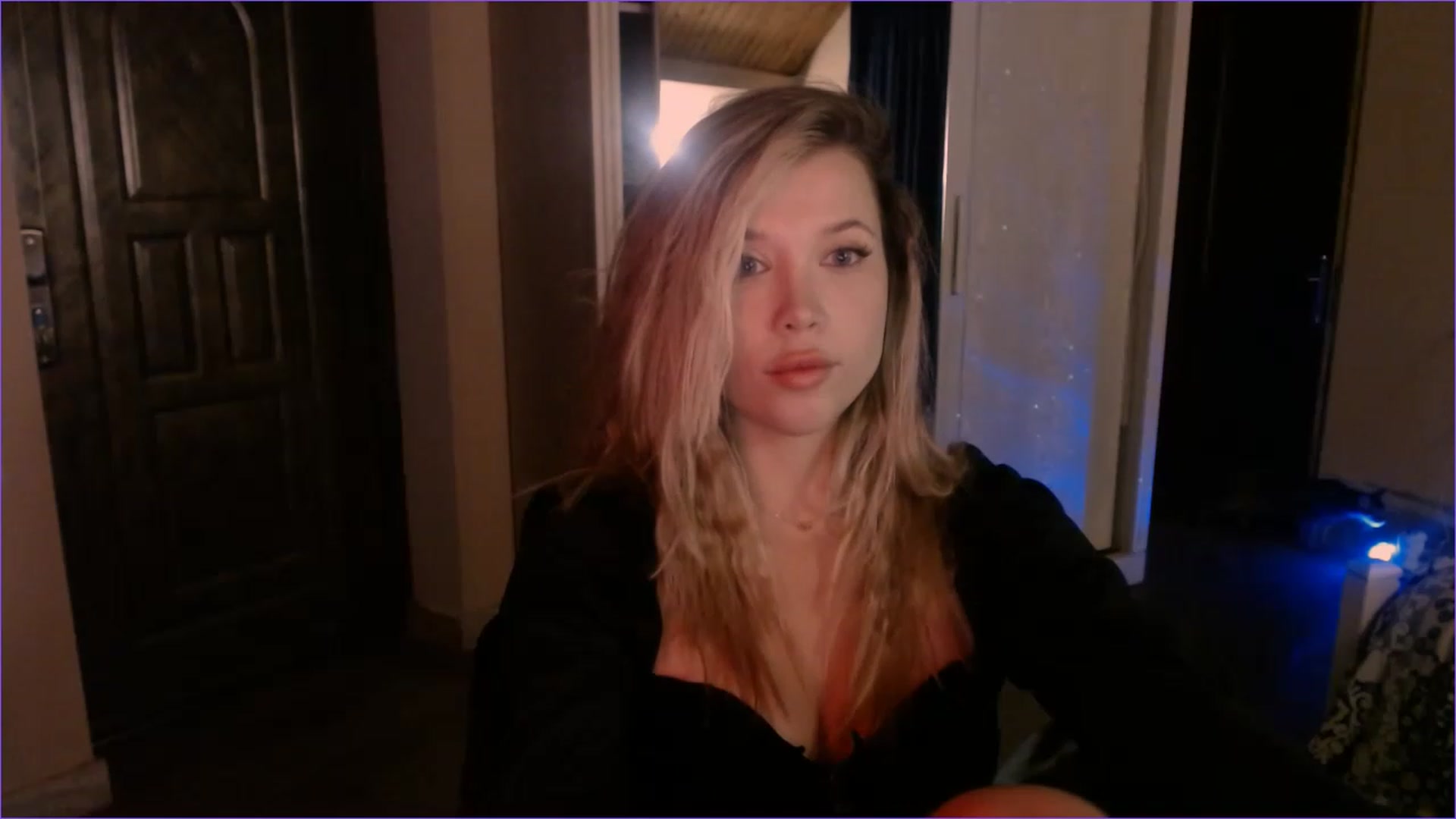 Gallery image thumbnail from SpoiledNess's myfreecams stream on, 11/27/2022, 22:26 image 10 of 20