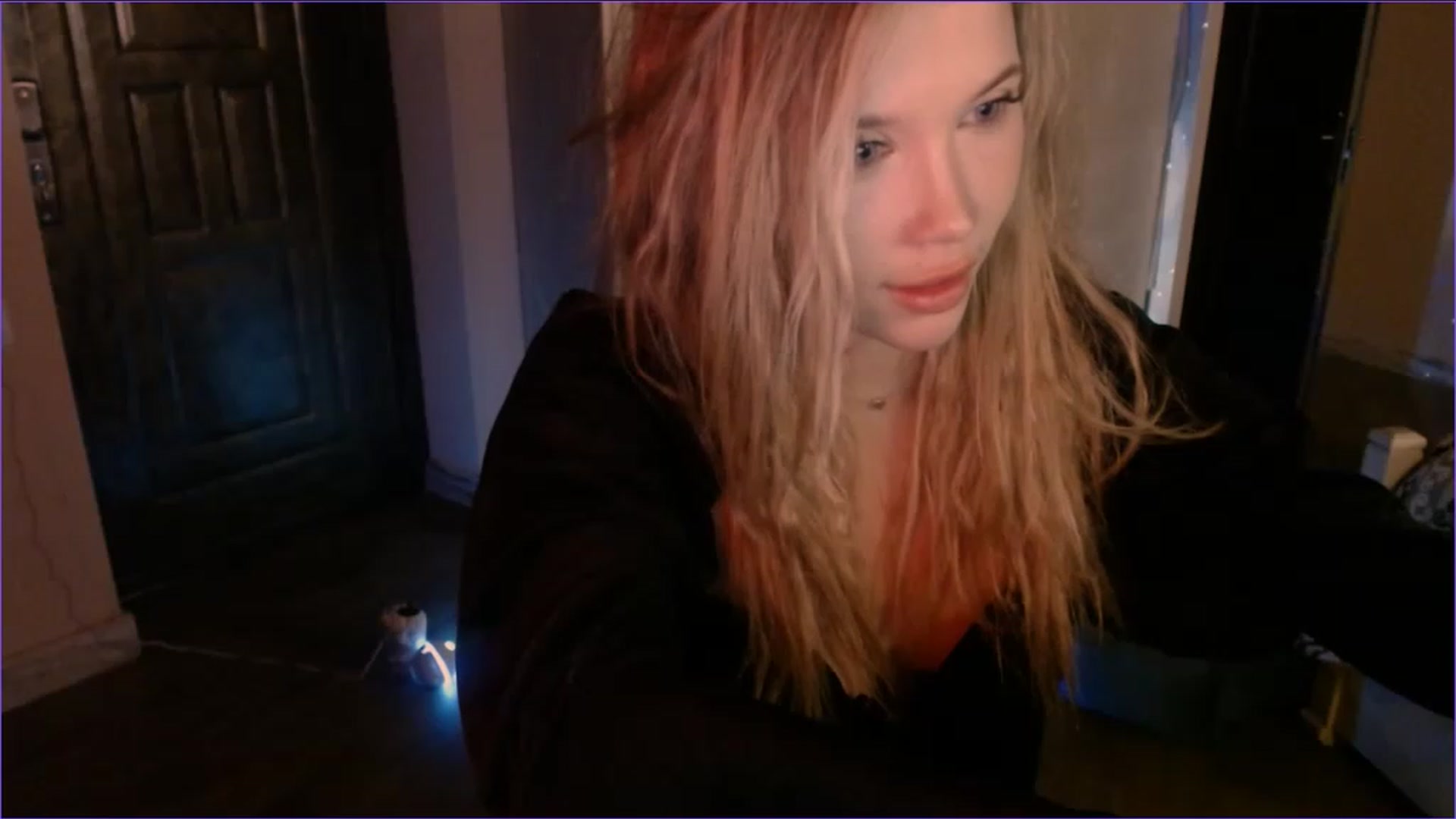 Gallery image thumbnail from SpoiledNess's myfreecams stream on, 11/28/2022, 24:55 image 15 of 20