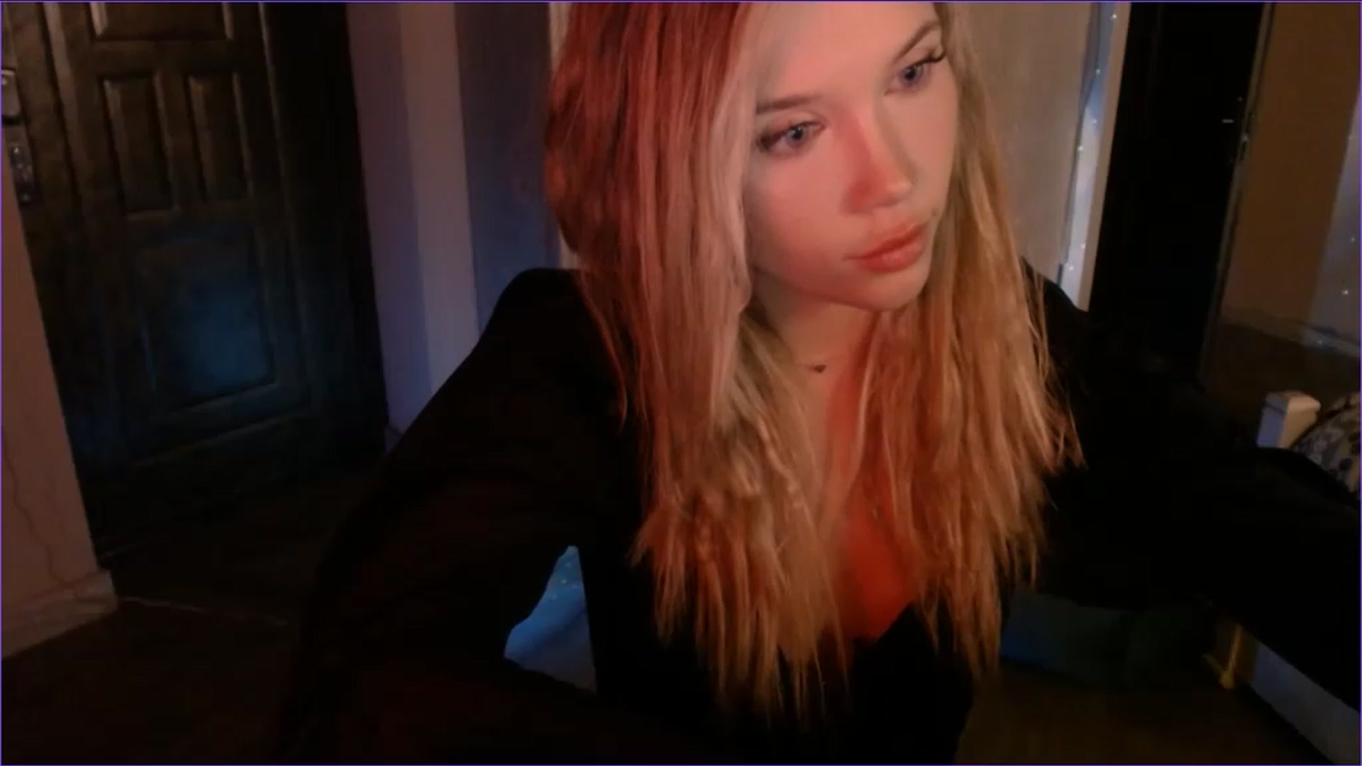 Gallery image thumbnail from SpoiledNess's myfreecams stream on, 11/28/2022, 24:55 image 14 of 20