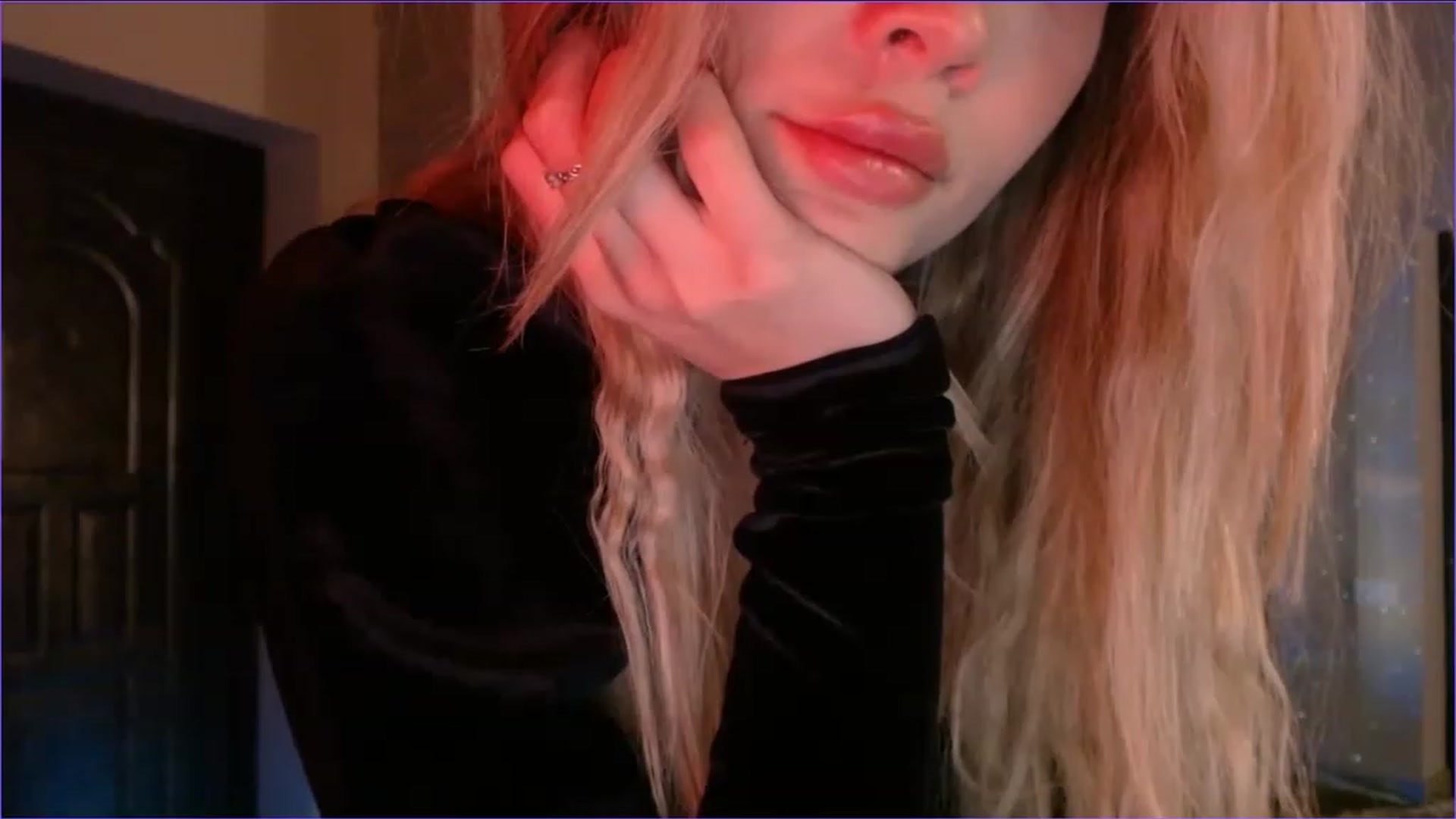 Gallery image thumbnail from SpoiledNess's myfreecams stream on, 11/28/2022, 24:55 image 11 of 20