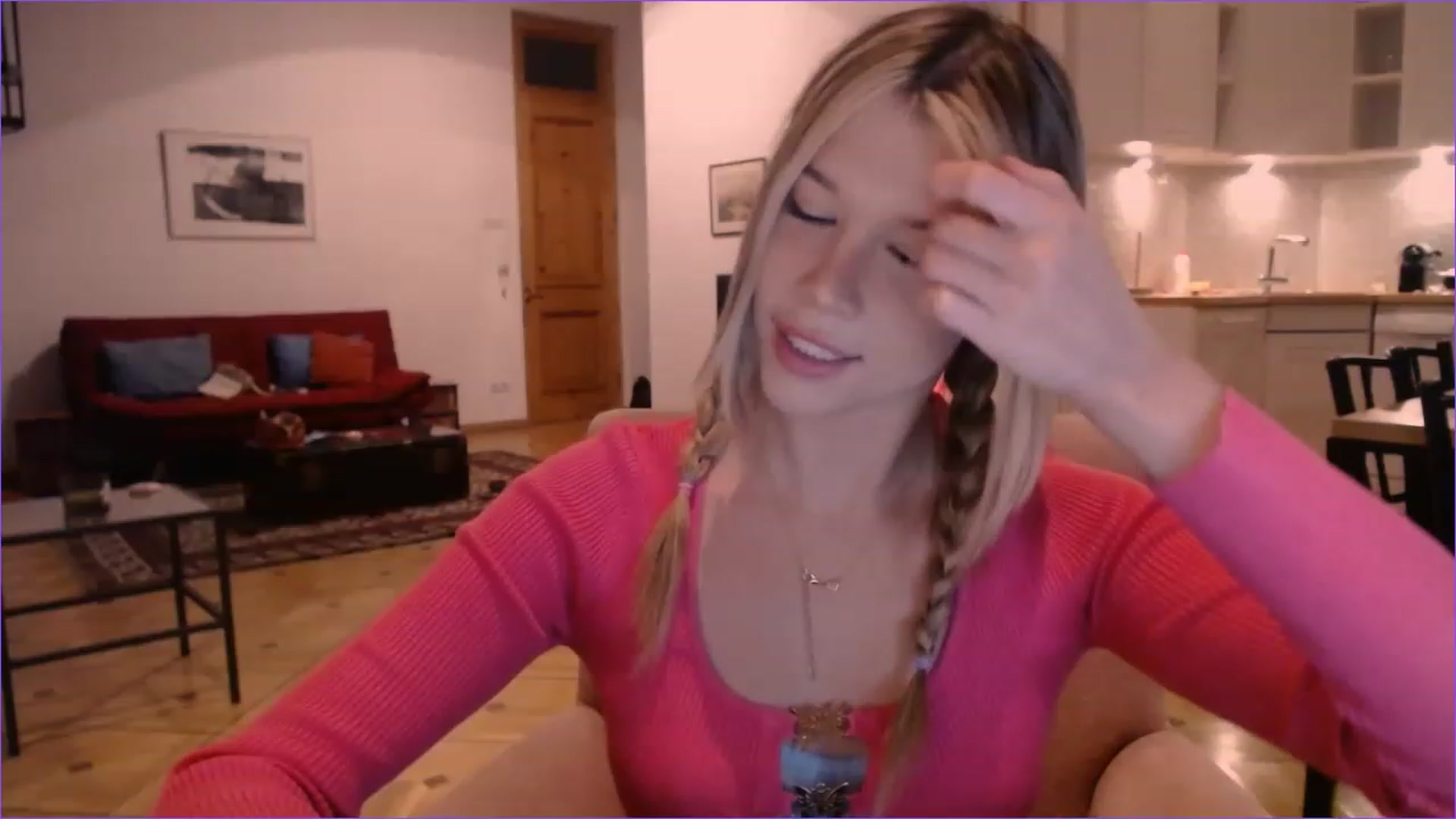 Gallery image thumbnail from SpoiledNess's myfreecams stream on, 11/28/2022, 22:17 image 4 of 20