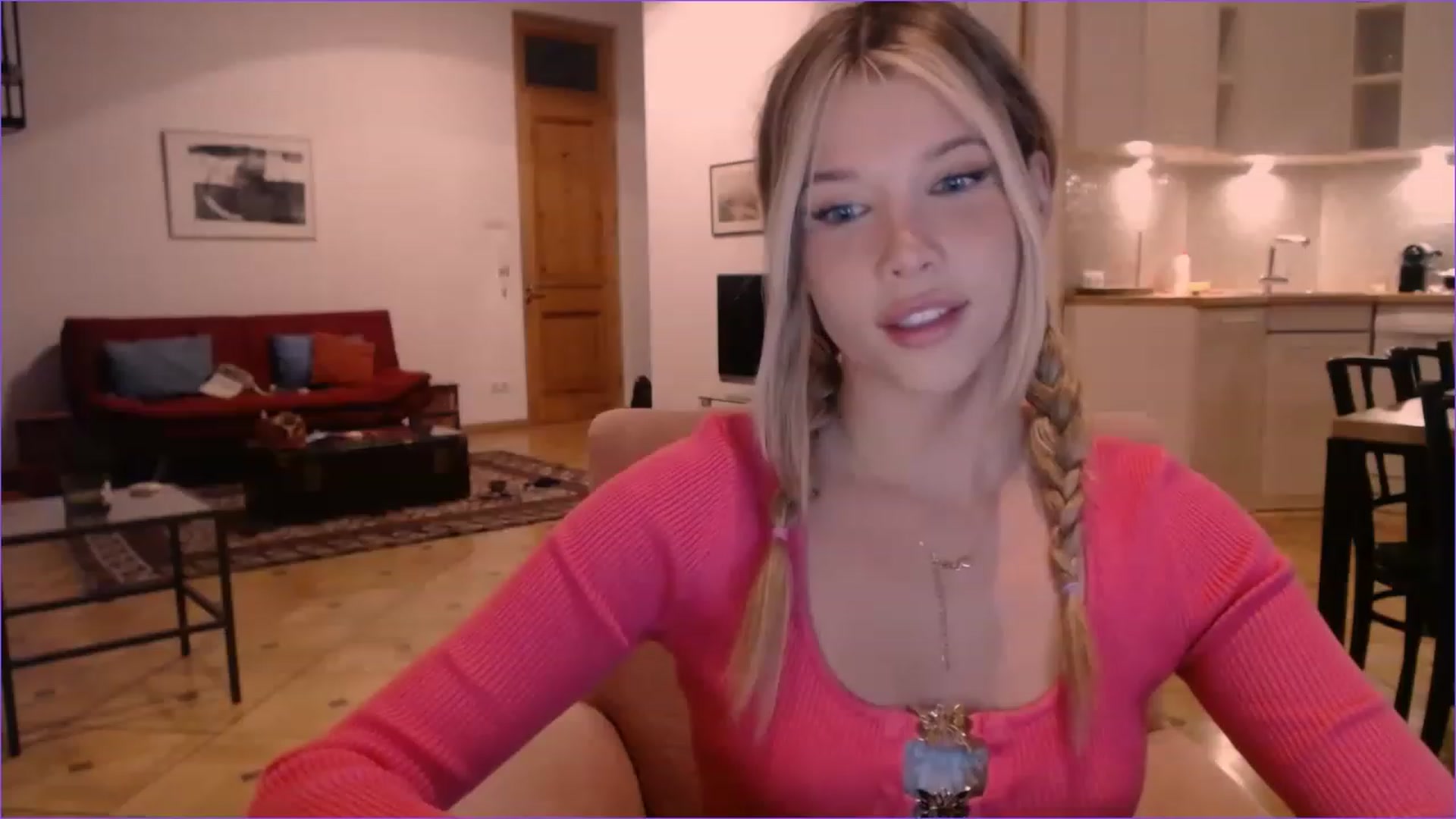 Gallery image thumbnail from SpoiledNess's myfreecams stream on, 11/28/2022, 22:17 image 18 of 20