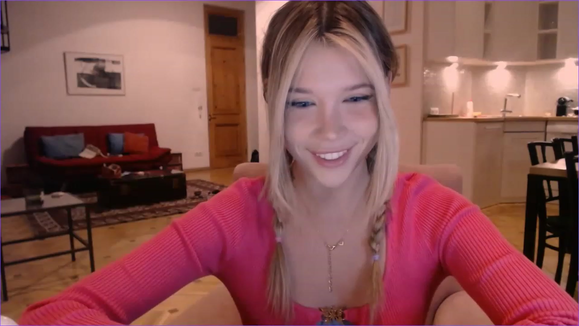 Gallery image thumbnail from SpoiledNess's myfreecams stream on, 11/28/2022, 22:17 image 8 of 20