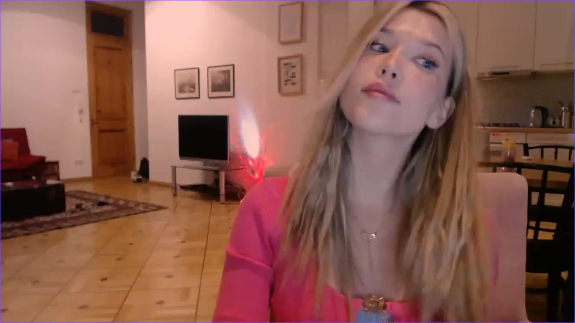 Gallery image thumbnail from SpoiledNess's myfreecams stream on, 11/29/2022, 24:04 image 14 of 20