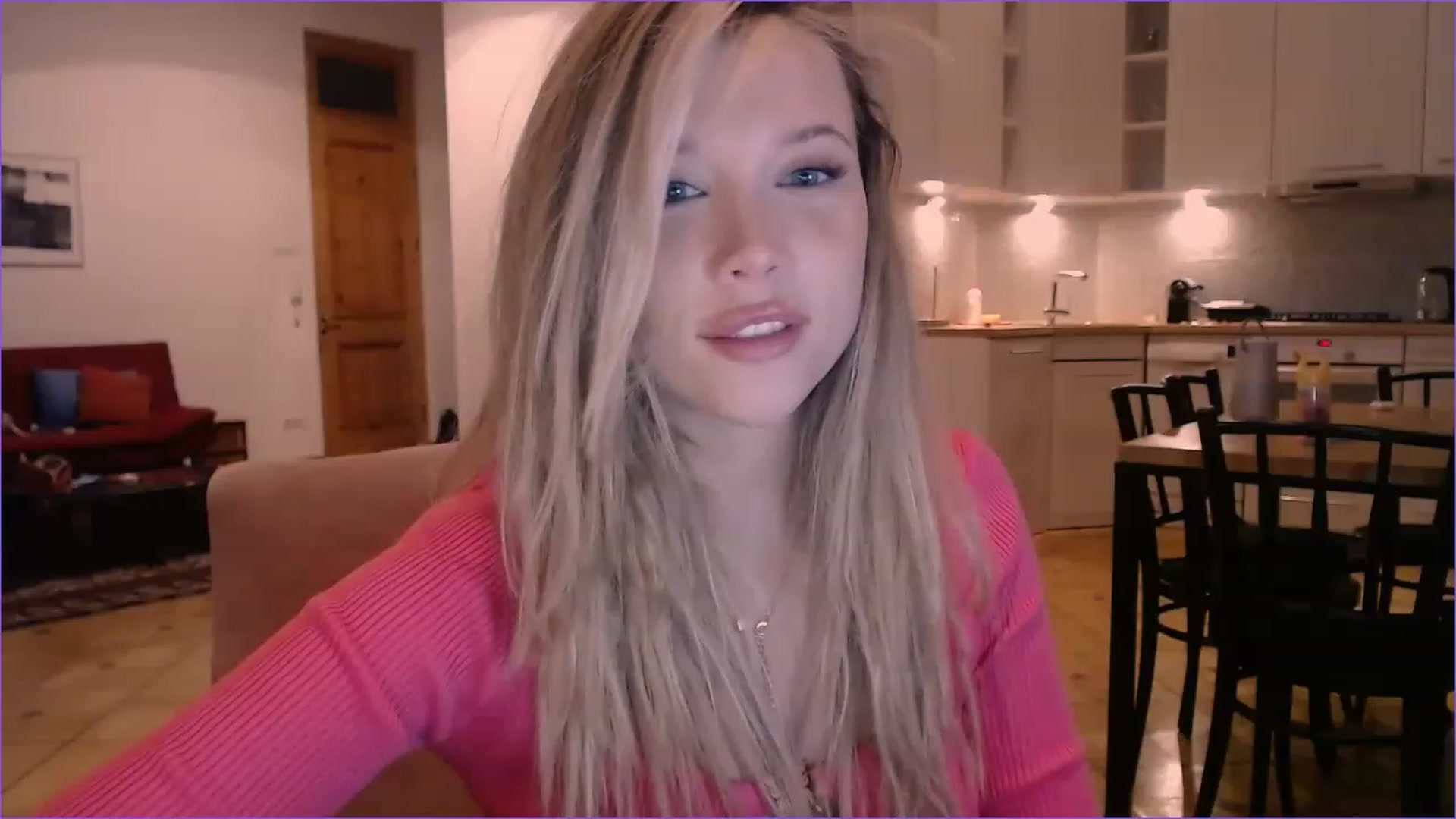 Gallery image thumbnail from SpoiledNess's myfreecams stream on, 11/29/2022, 01:02 image 15 of 20