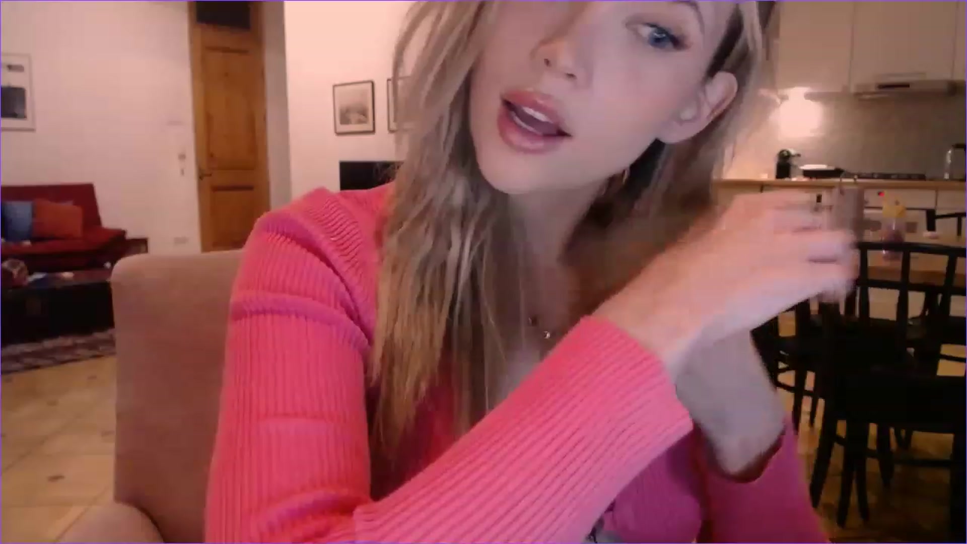 Gallery image thumbnail from SpoiledNess's myfreecams stream on, 11/29/2022, 01:02 image 10 of 20