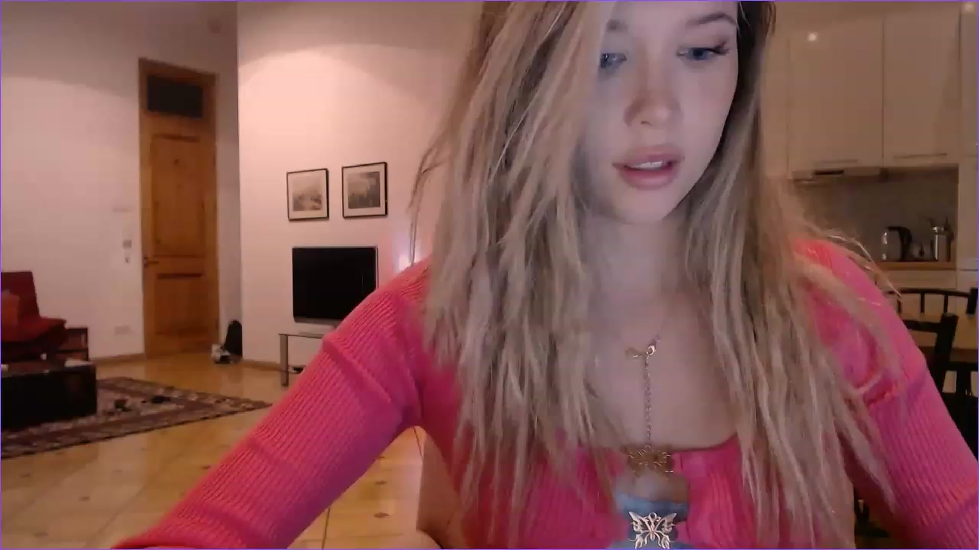 Gallery image thumbnail from SpoiledNess's myfreecams stream on, 11/29/2022, 01:02 image 2 of 20