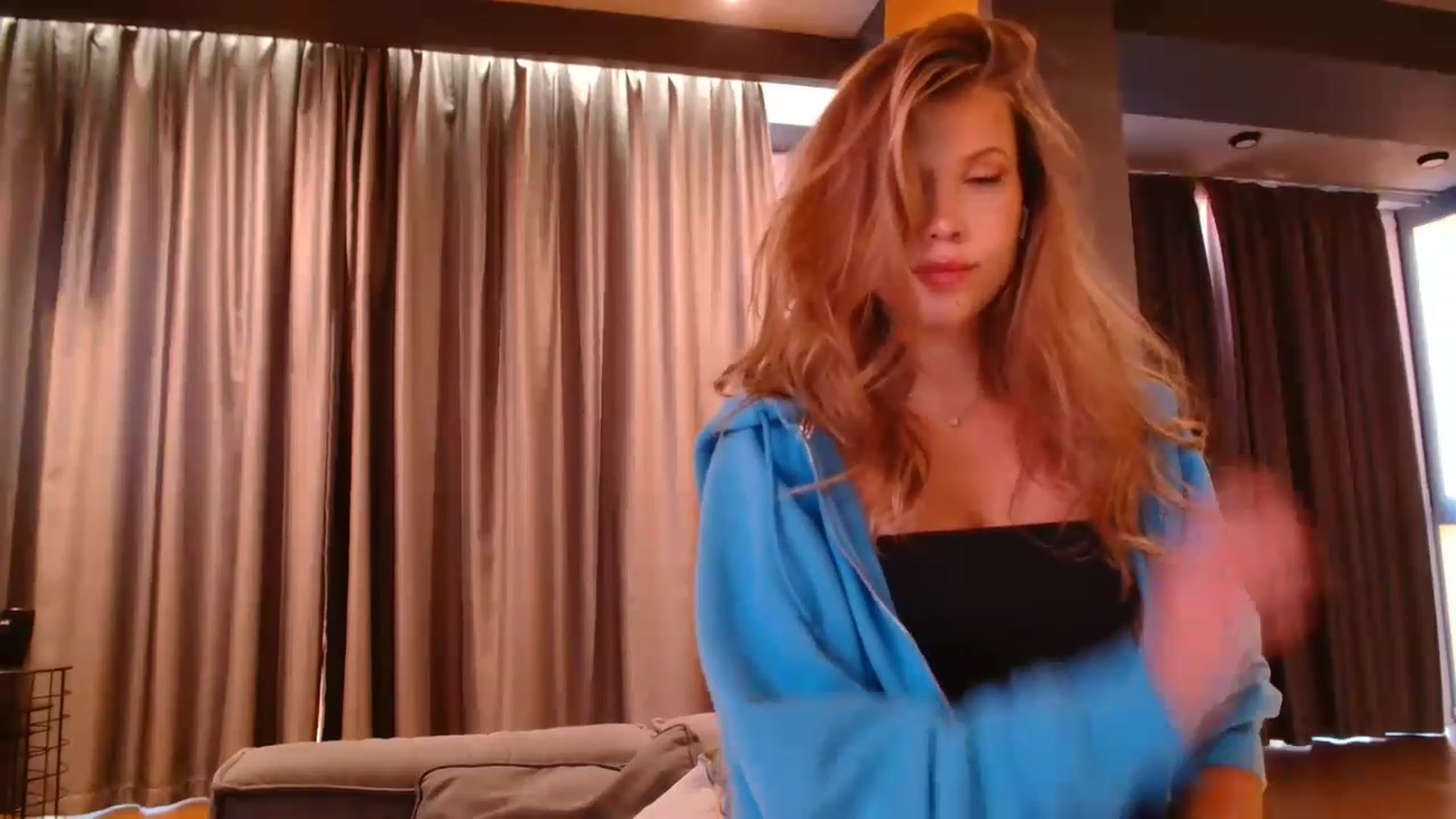 Gallery image thumbnail from SpoiledNess's myfreecams stream on, 05/15/2023, 02:35 image 19 of 20