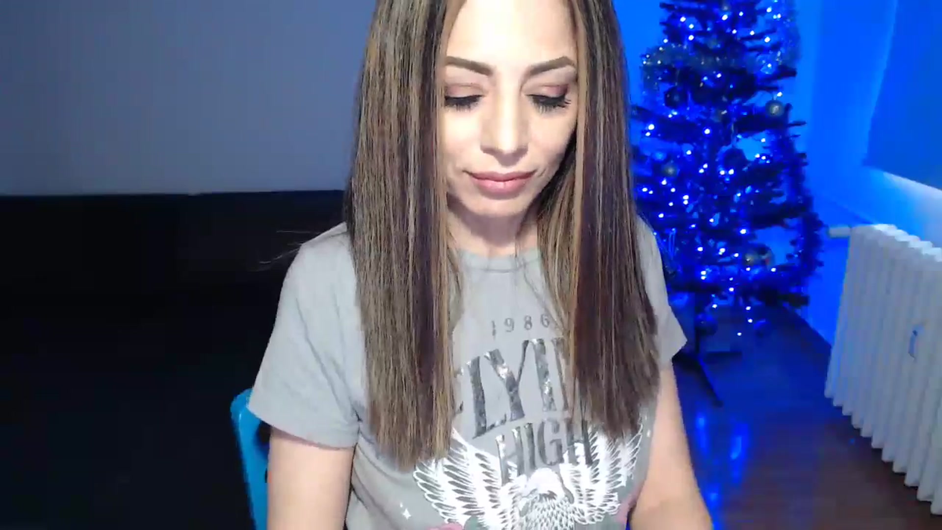 Gallery image thumbnail from Spoiled_Doll's myfreecams stream on, 12/25/2024, 12:19 image 5 of 20