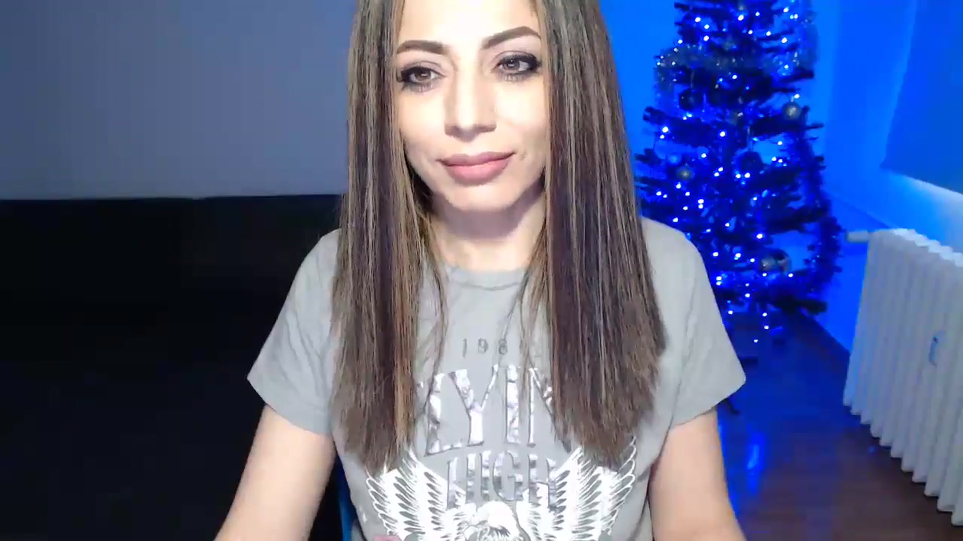 Gallery image thumbnail from Spoiled_Doll's myfreecams stream on, 12/25/2024, 12:19 image 7 of 20