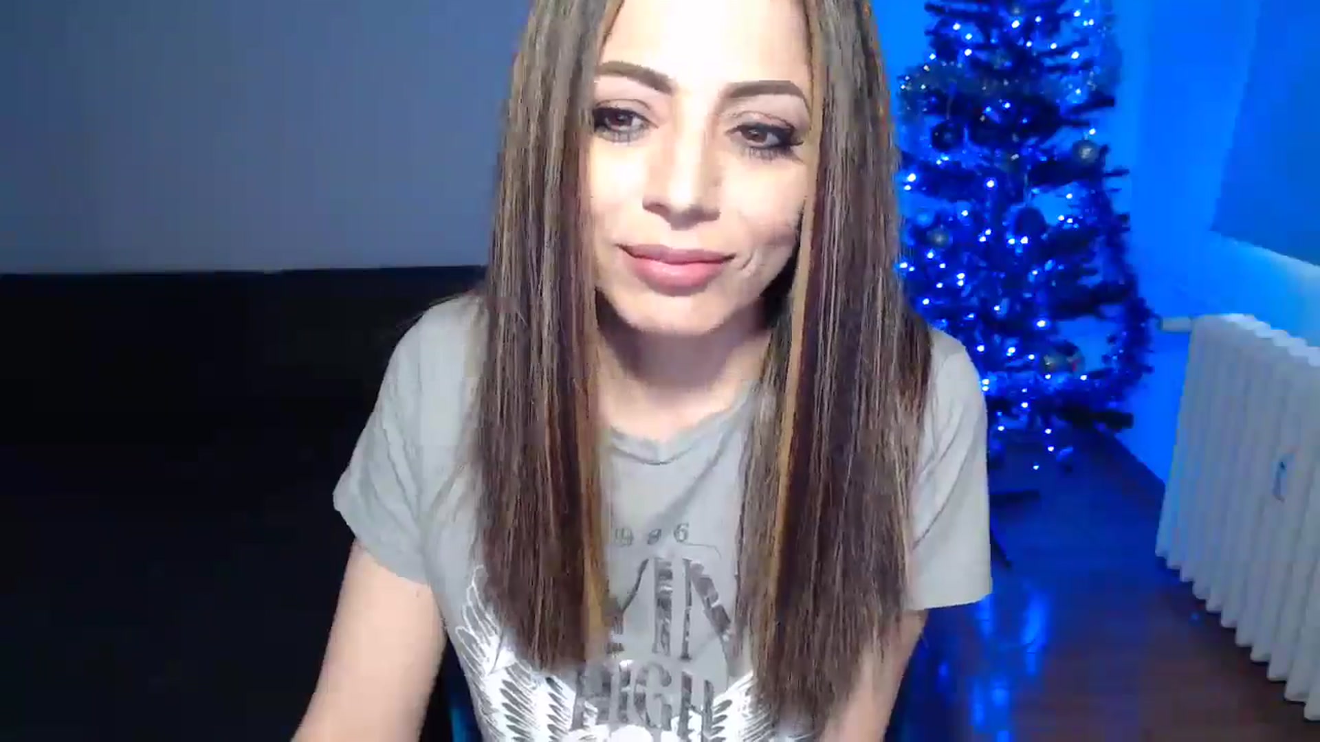 Gallery image thumbnail from Spoiled_Doll's myfreecams stream on, 12/25/2024, 12:19 image 11 of 20