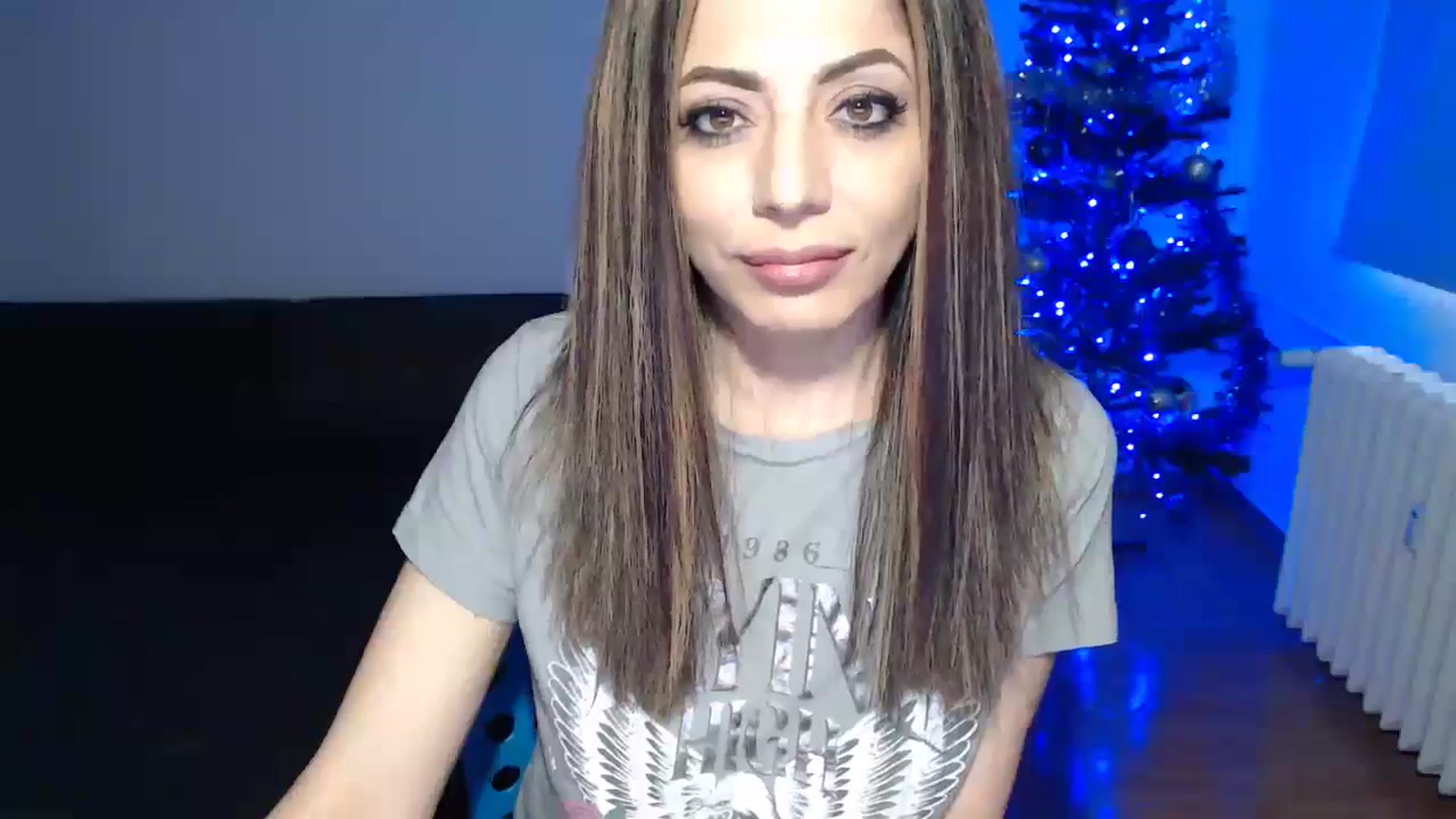 Gallery image thumbnail from Spoiled_Doll's myfreecams stream on, 12/25/2024, 12:19 image 14 of 20