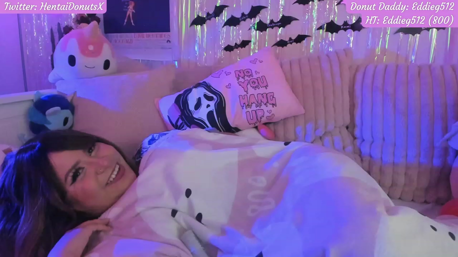 Gallery image thumbnail from SpookMcBoob's myfreecams stream on, 10/10/2023, 03:21 image 20 of 20