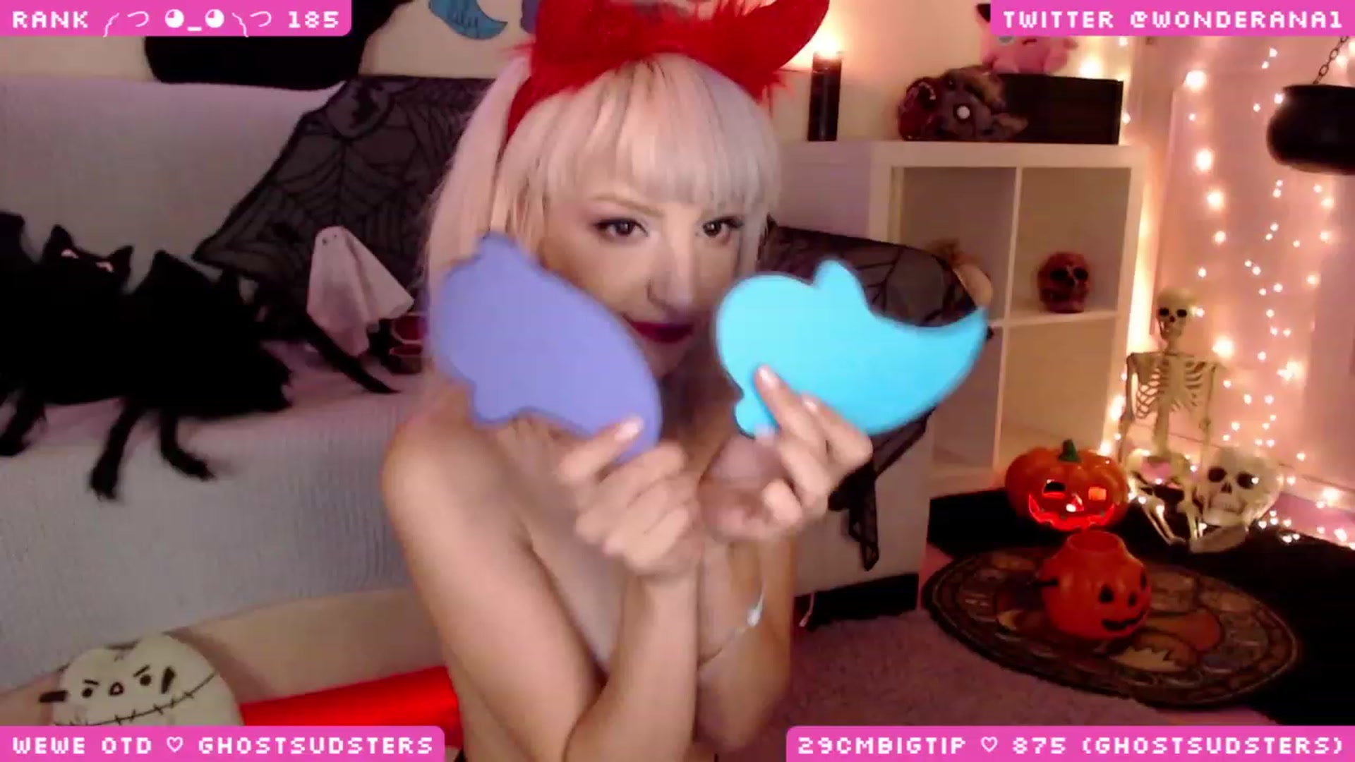 Gallery image thumbnail from SpoopyBish's myfreecams stream on, 10/03/2023, 01:11 image 17 of 20