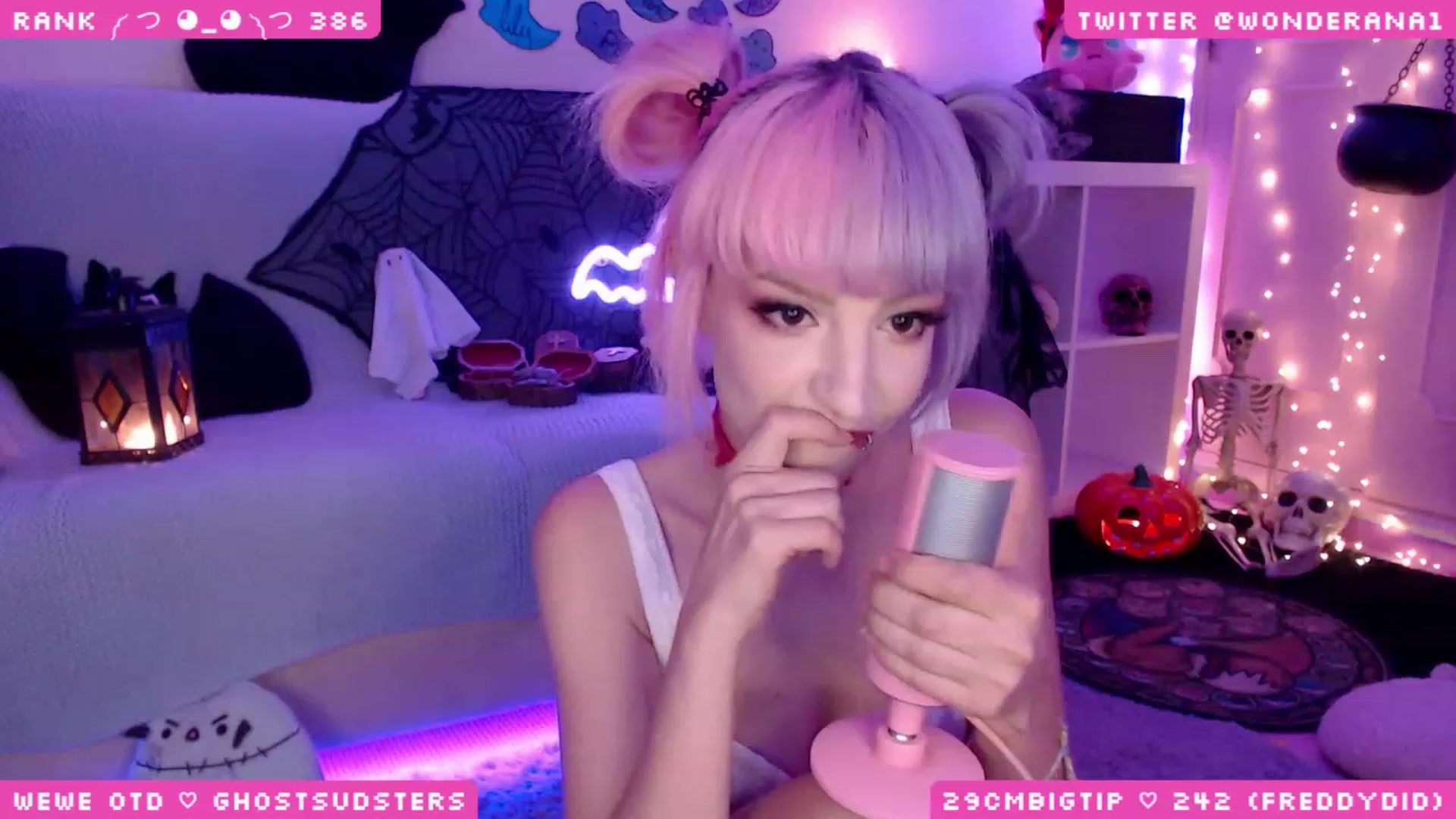 Gallery image thumbnail from SpoopyBish's myfreecams stream on, 10/04/2023, 23:54 image 6 of 20