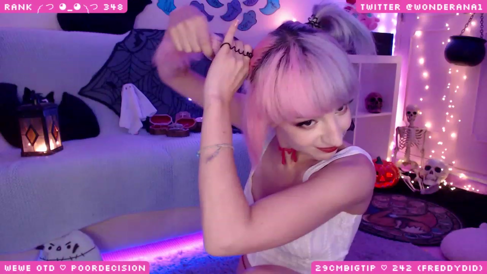 Gallery image thumbnail from SpoopyBish's myfreecams stream on, 10/04/2023, 23:54 image 18 of 20