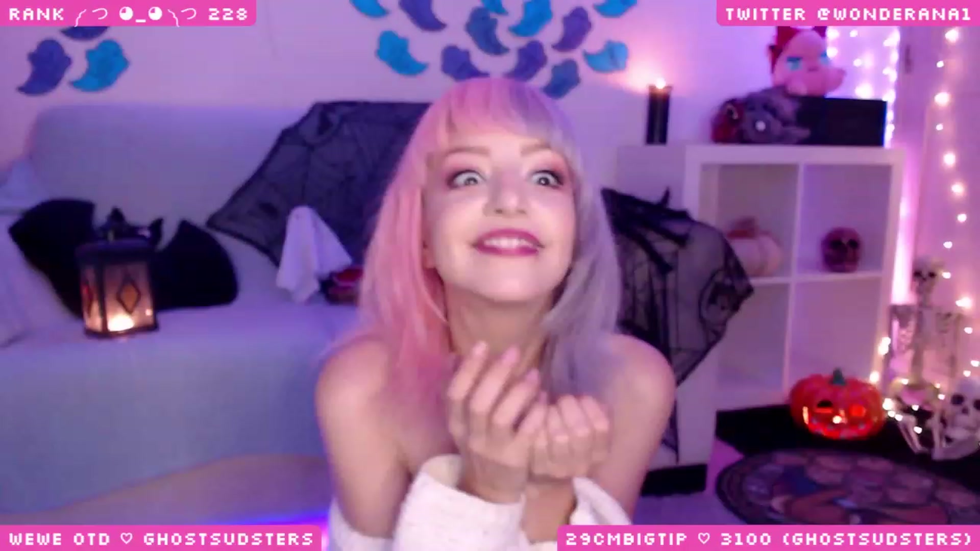 Gallery image thumbnail from SpoopyBish's myfreecams stream on, 10/06/2023, 01:36 image 15 of 20