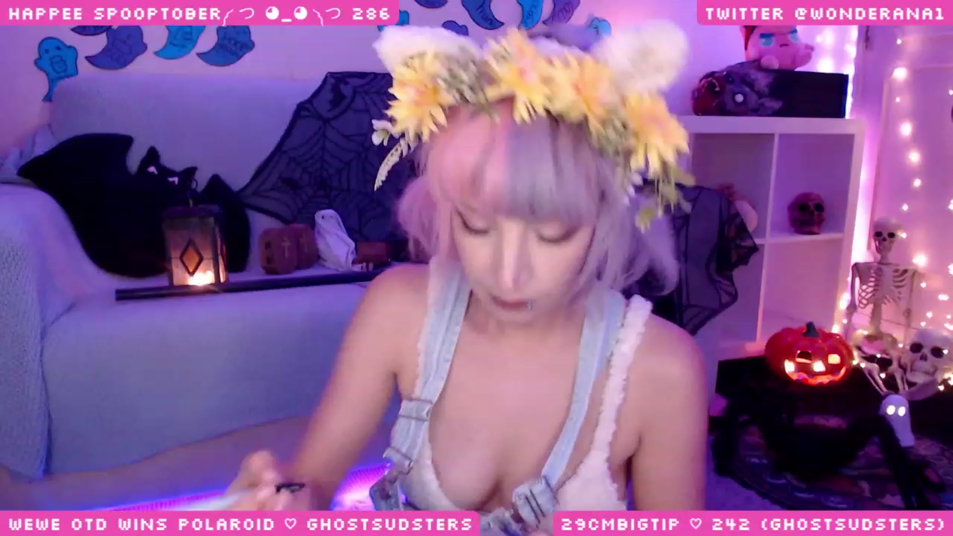 Gallery image thumbnail from SpoopyBish's myfreecams stream on, 10/08/2023, 01:01 image 4 of 20