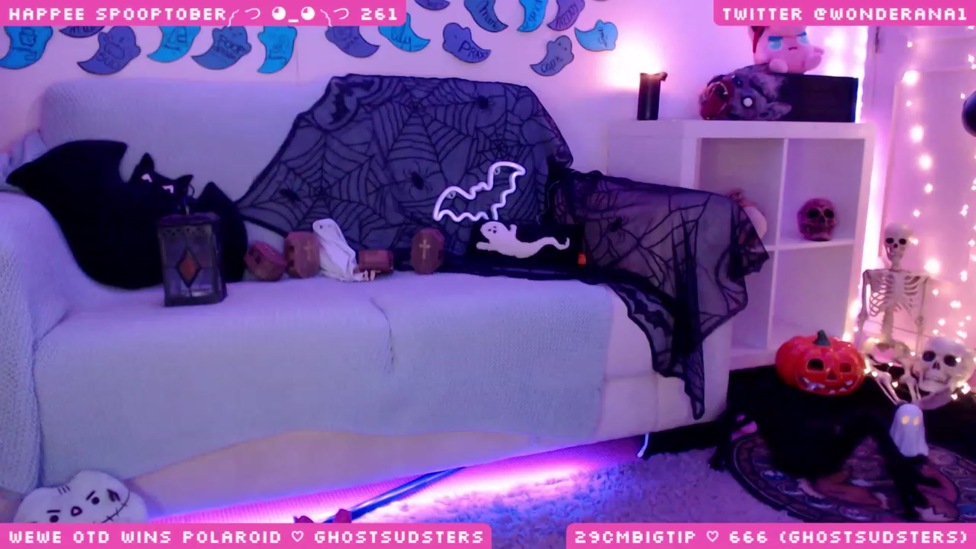 Gallery image thumbnail from SpoopyBish's myfreecams stream on, 10/08/2023, 02:50 image 7 of 20