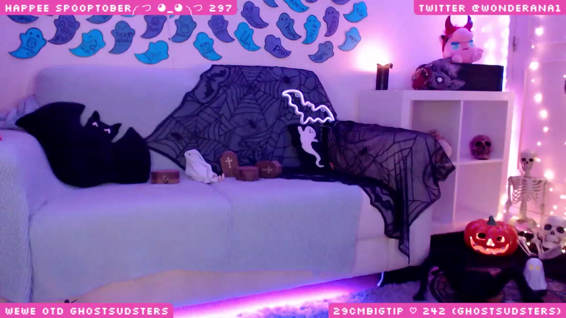 Gallery image thumbnail from SpoopyBish's myfreecams stream on, 10/09/2023, 01:19 image 14 of 20